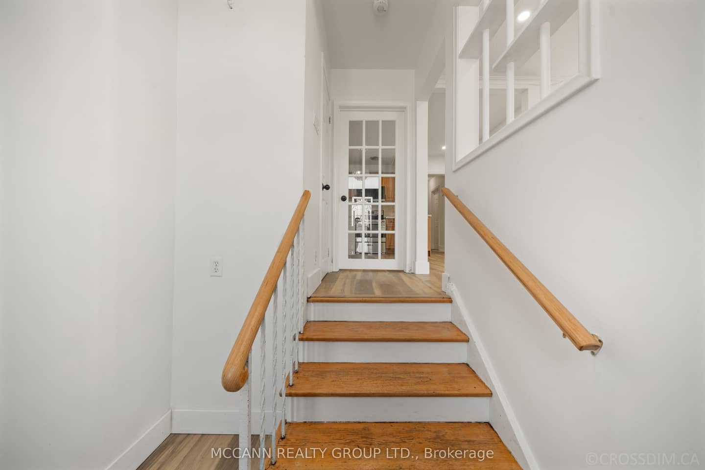 17 Barlow Road, Toronto, ON M1G 2B5