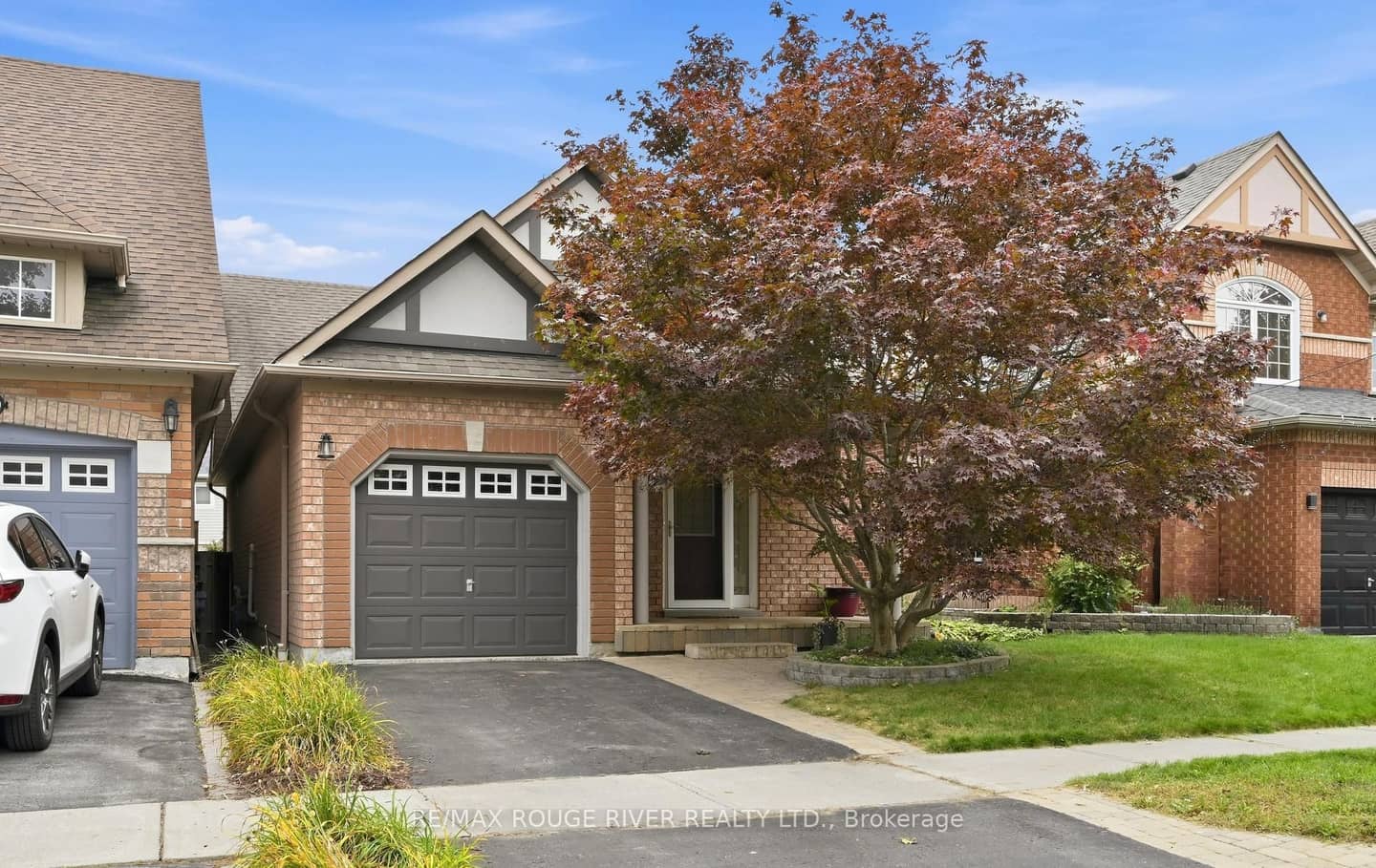 245 Willowbrook Drive, Whitby, ON L1R 2Z1