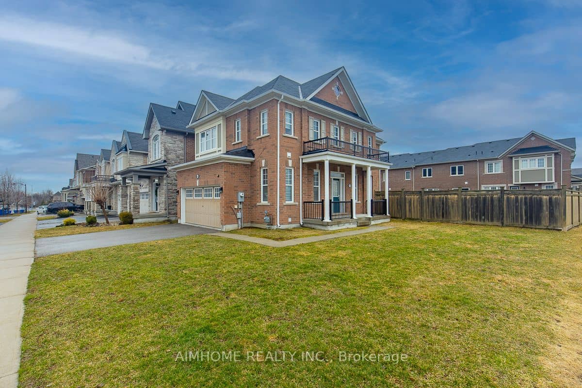 246 Thomas Phillips Drive, Aurora, ON L4G 0T6