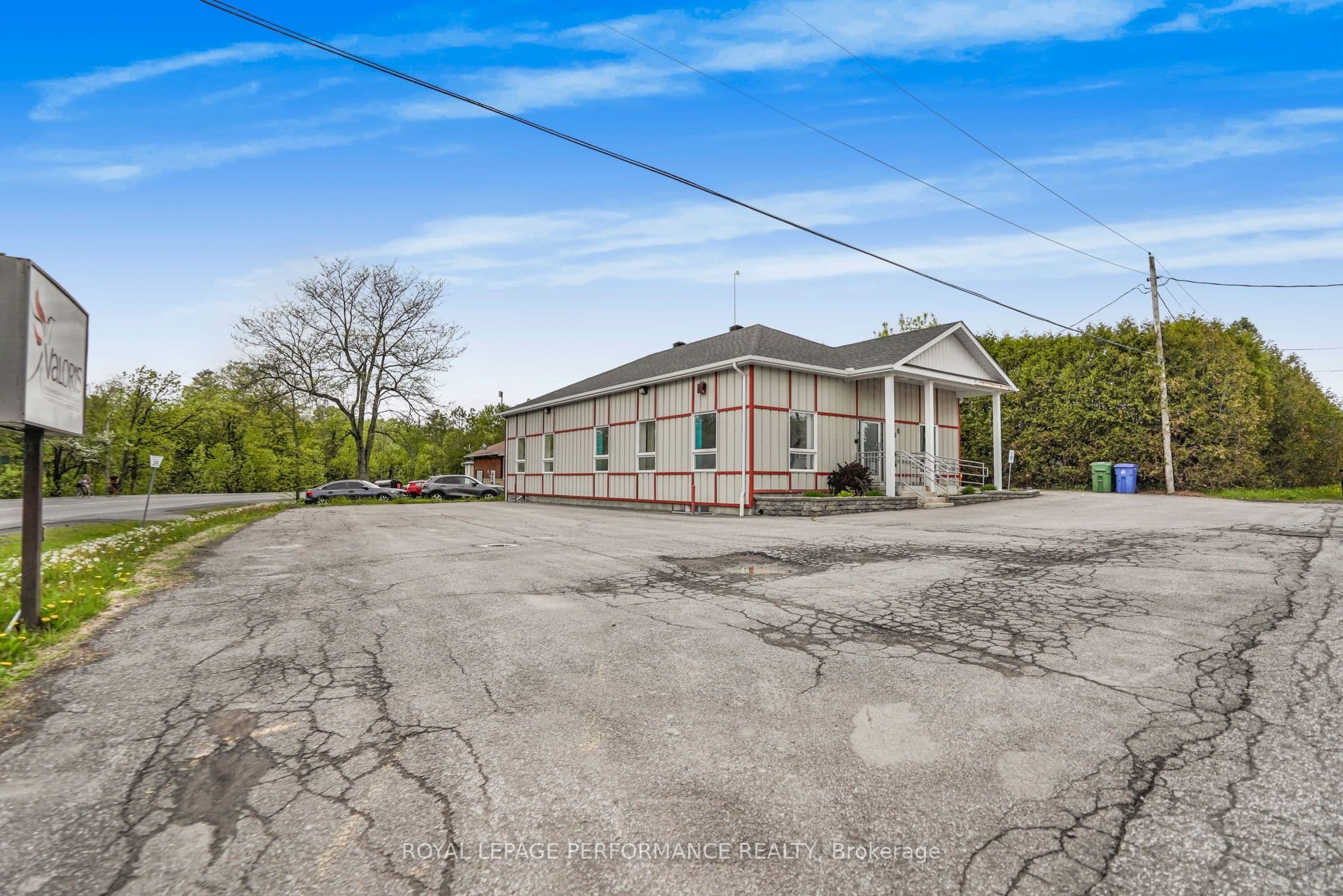 200 Du Comte Street, Alfred and Plantagenet, ON K0B 1L0