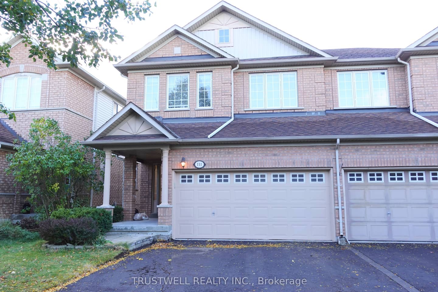 111 Millcliff Circle, Aurora, ON L4G 7P1
