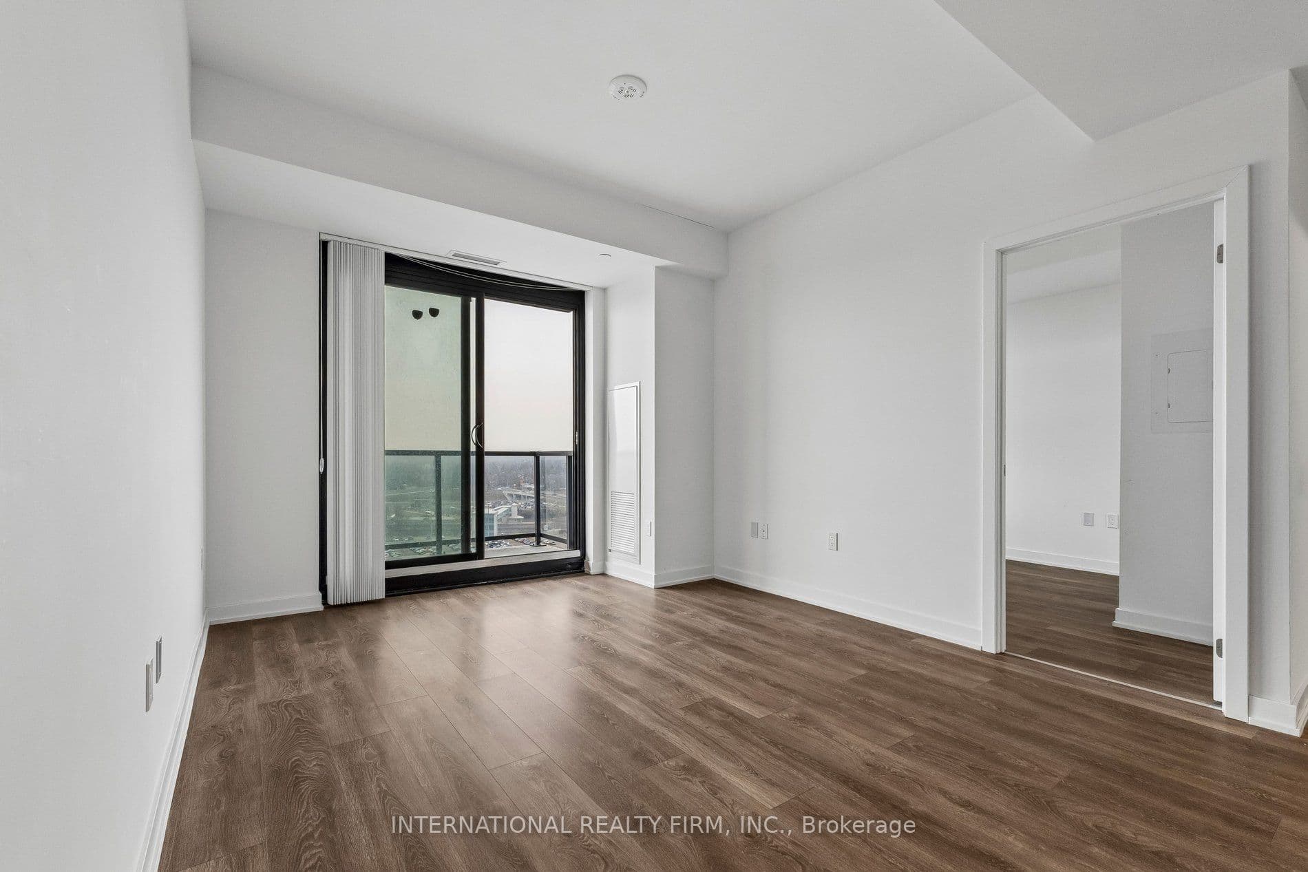1606 Charles Street 1701, Whitby, ON L1N 0P1