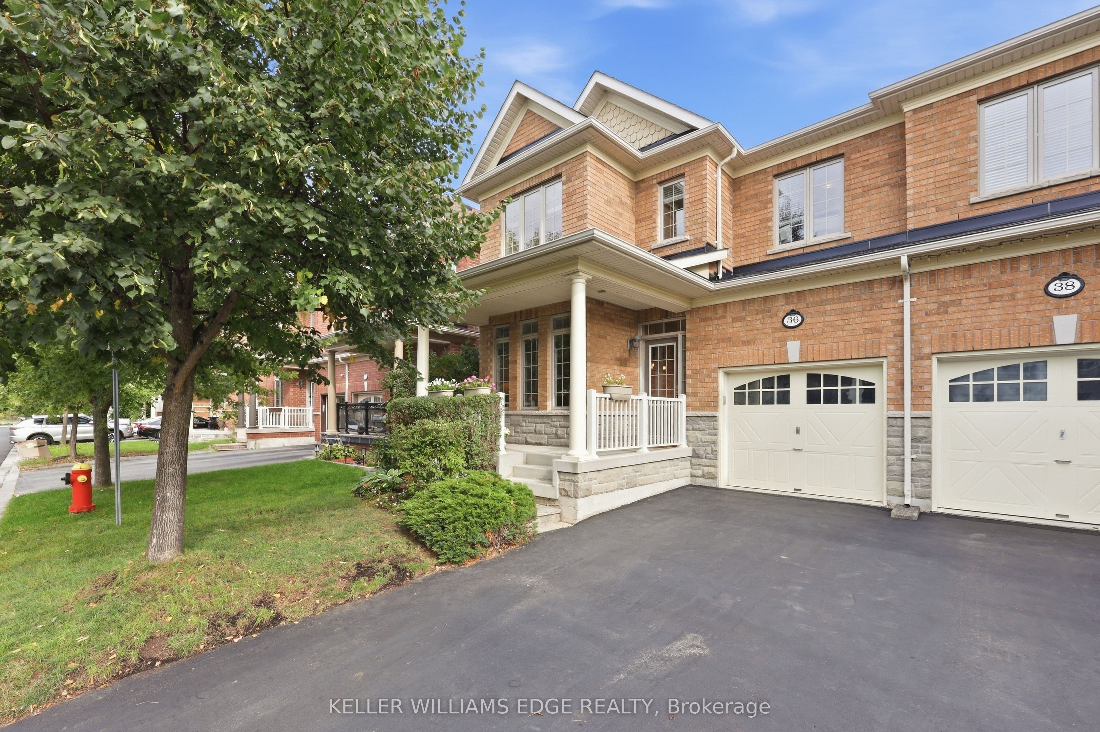 36 Aird Court, Milton, ON L9T 3Y1