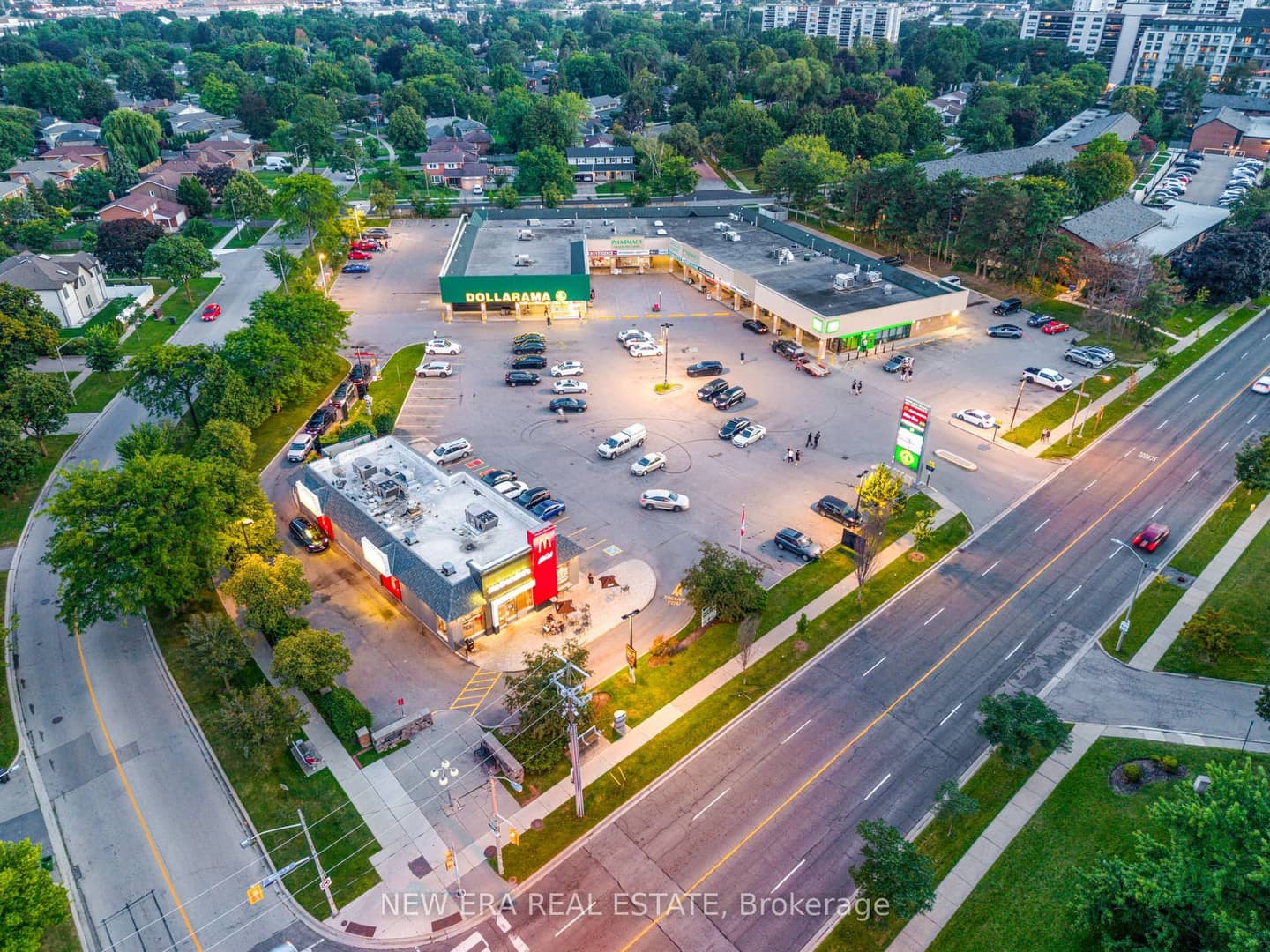 4246 Bloor Street W, Toronto, ON M9C 1Z7