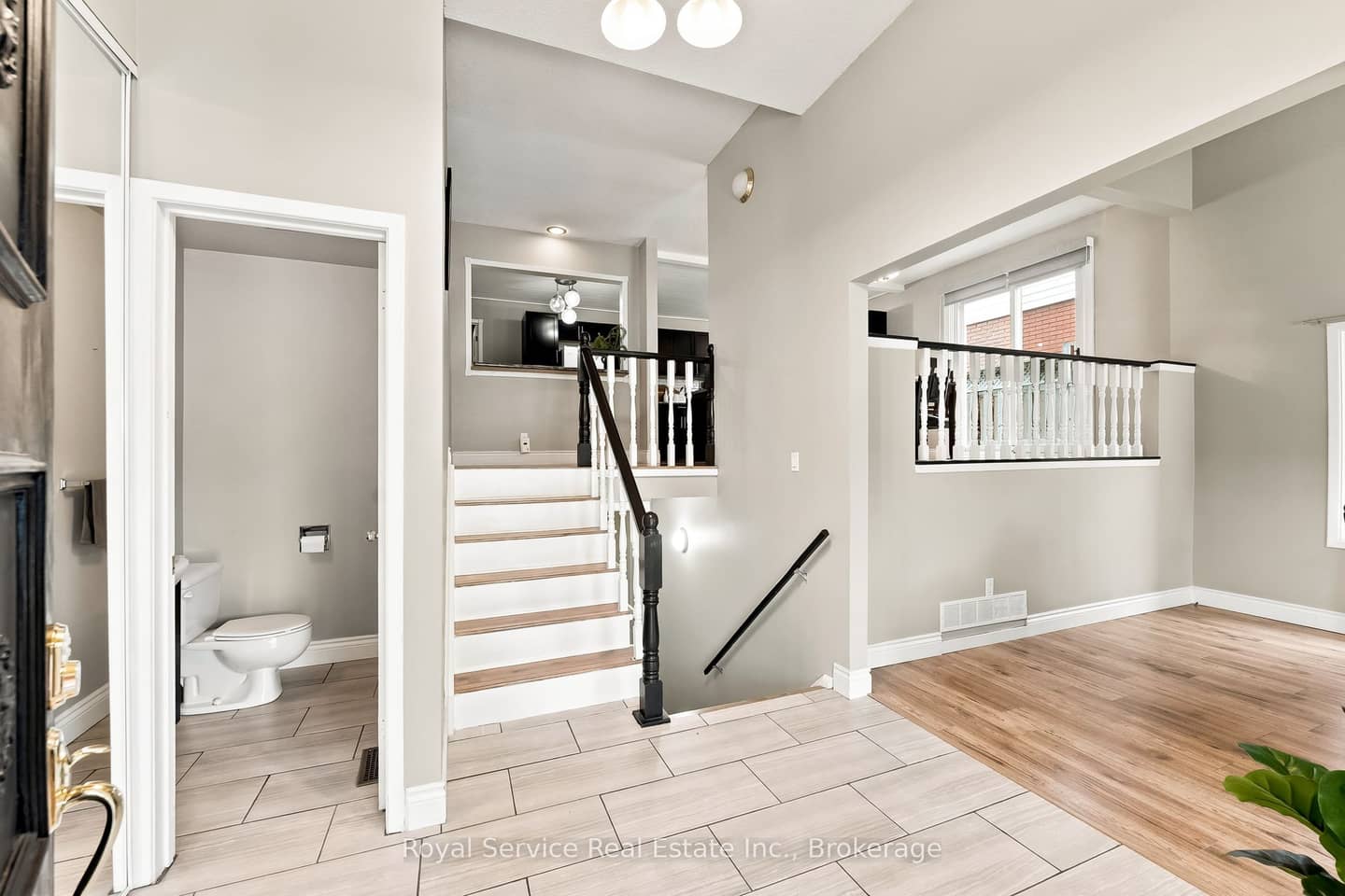 640 Hillcroft Street, Oshawa, ON L1G 7K6