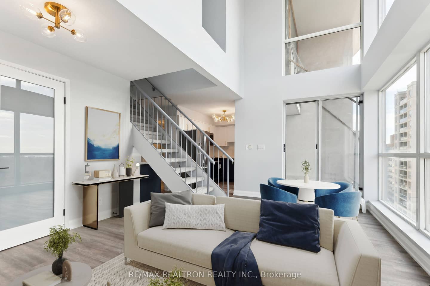 18 Merton Street 906, Toronto, ON M4S 3G9