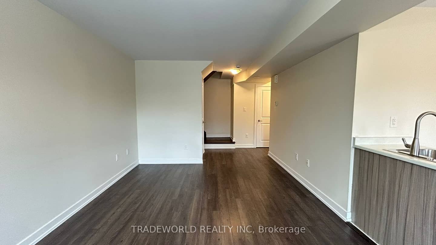 2355 Sheppard Avenue W 231, Toronto, ON M9M 0E7