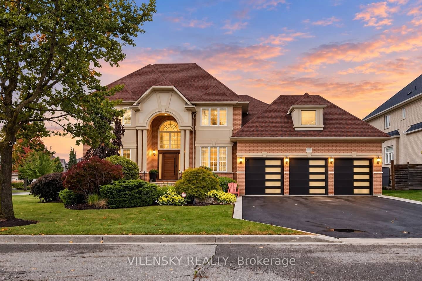 405 Athabasca Drive, Vaughan, ON L6A 3S2