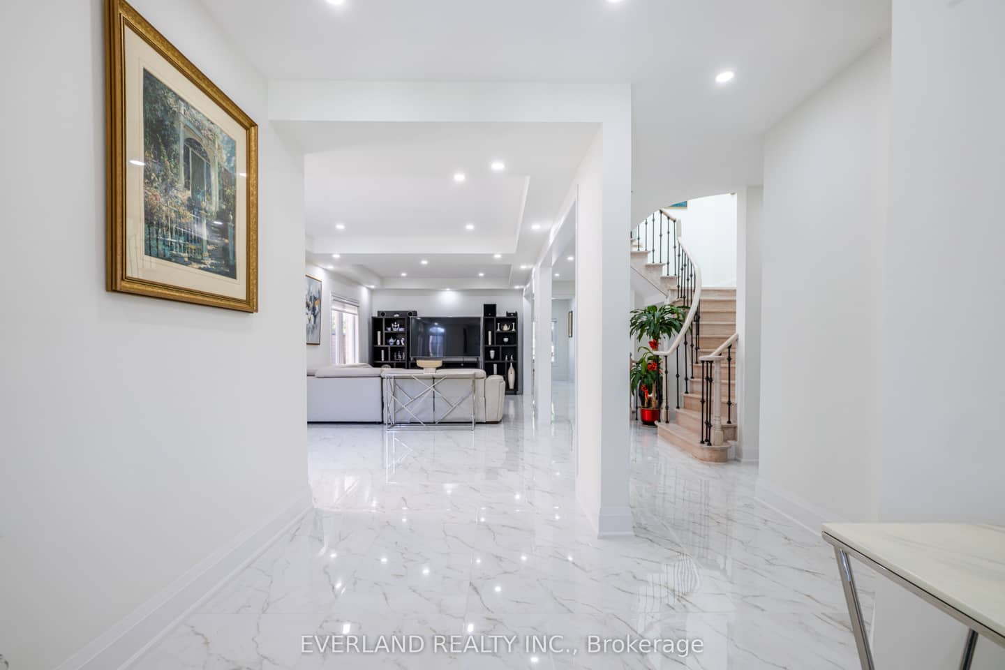 10 Megarry Court, Richmond Hill, ON L4S 2S3