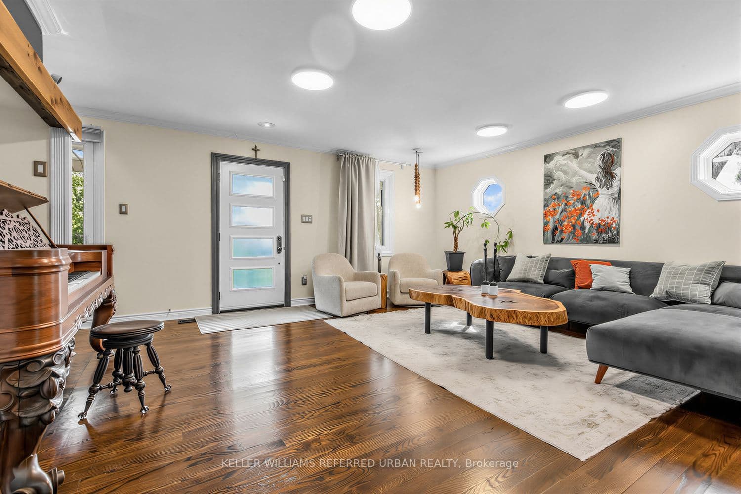 12 Railway Street, Vaughan, ON L6A 1P6