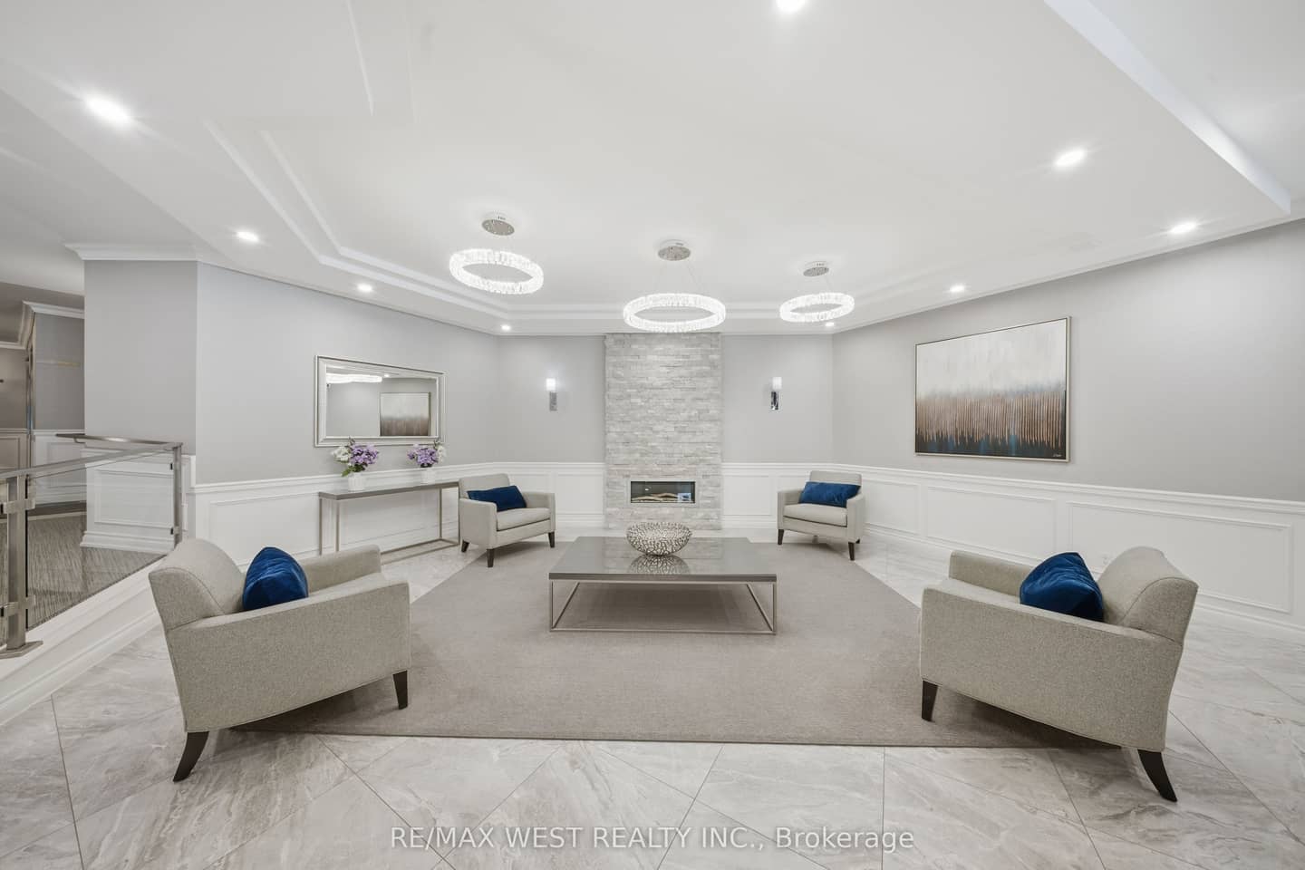 1300 Bloor Street 504, Mississauga, ON L4Y 3Z2