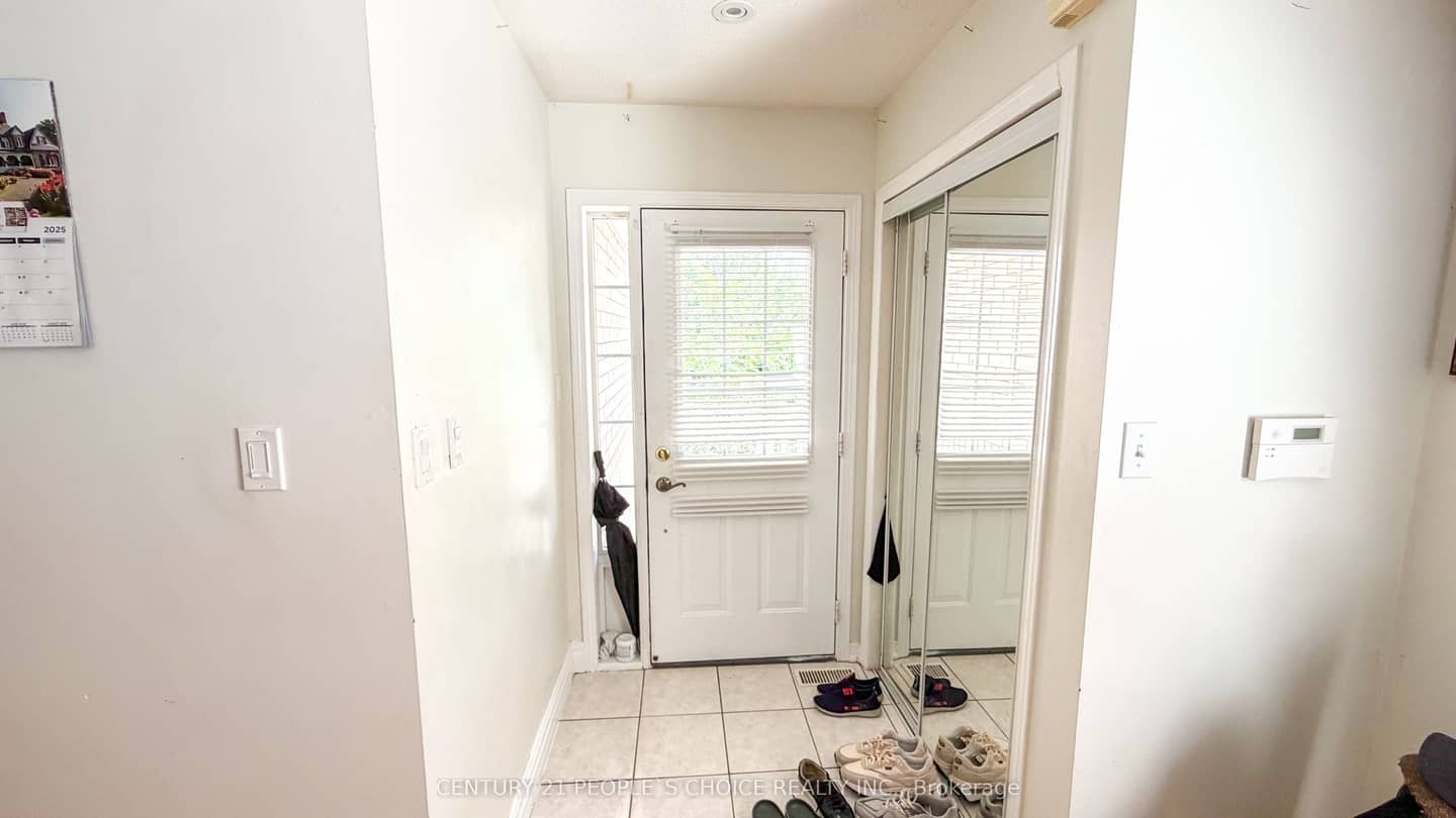20 Belinda Drive, Brampton, ON L7A 2W6