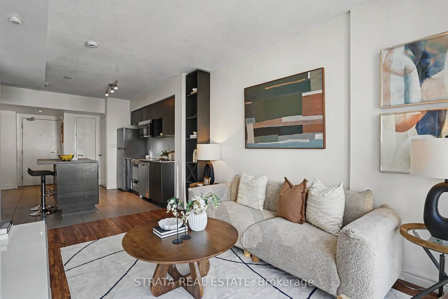 15 Fort York Boulevard 2708, Toronto, ON M5V 3Y4