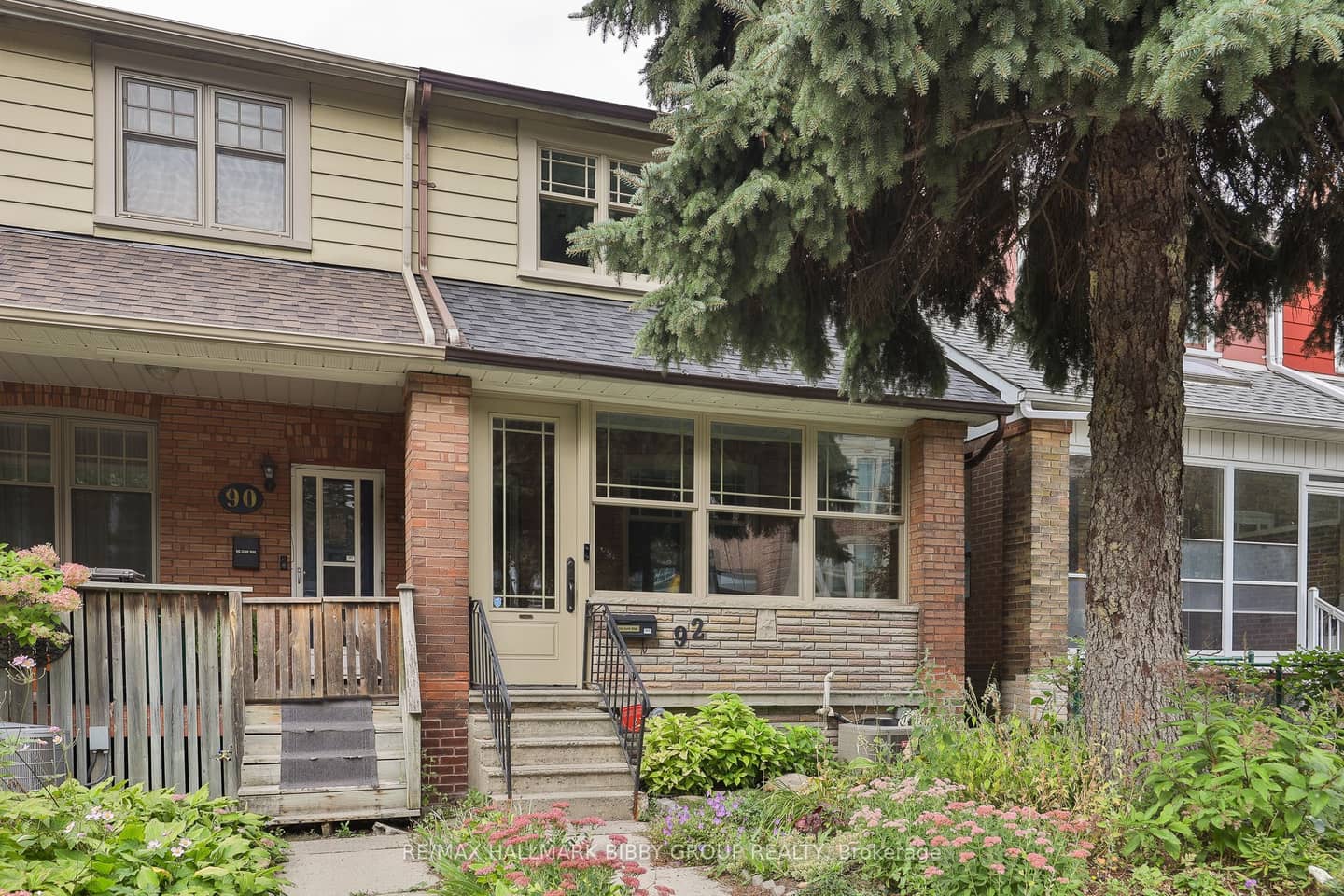 92 Winona Drive, Toronto, ON M6G 3S7