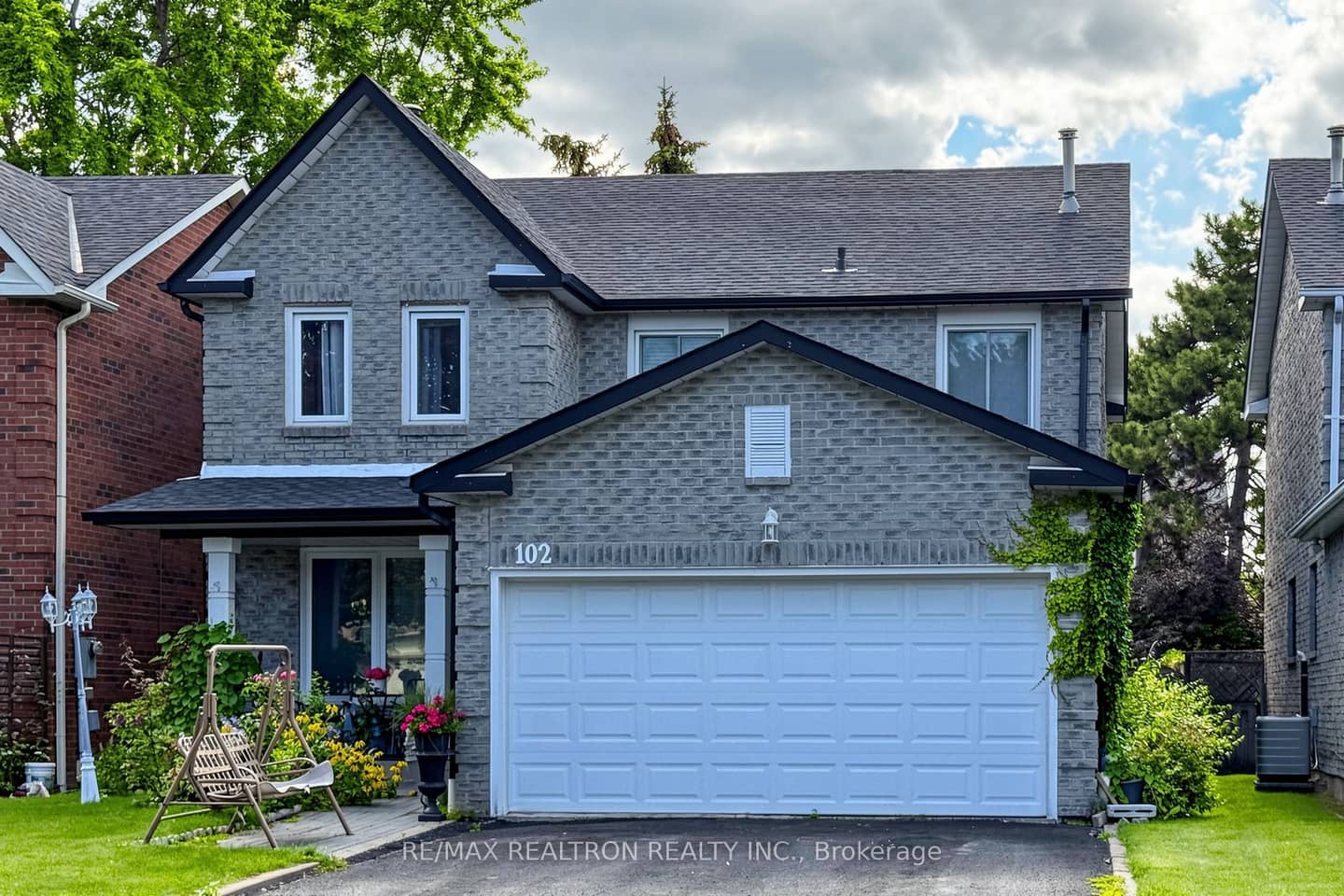 102 Kearney Drive, Ajax, ON L1T 2V6