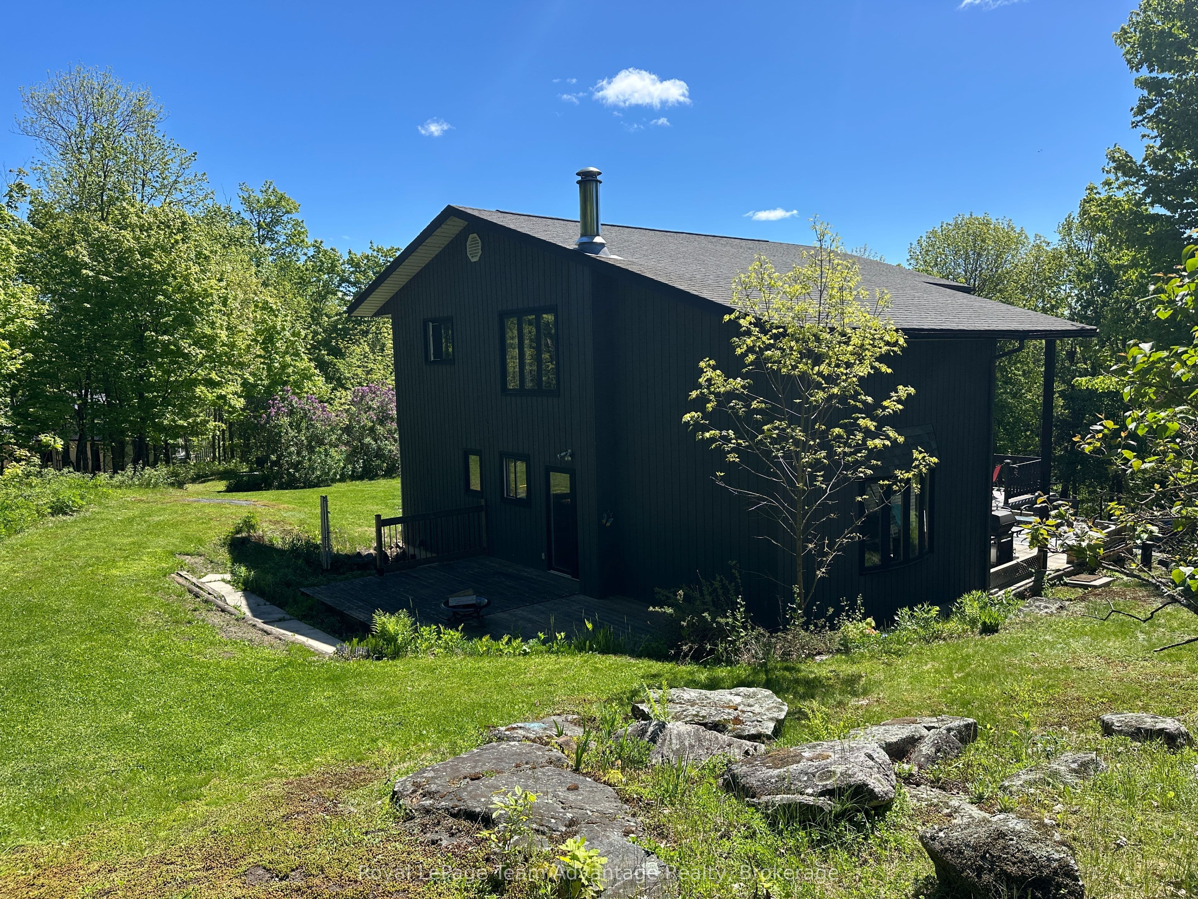 12 Taylor Crescent, McDougall, ON P2A 2W9