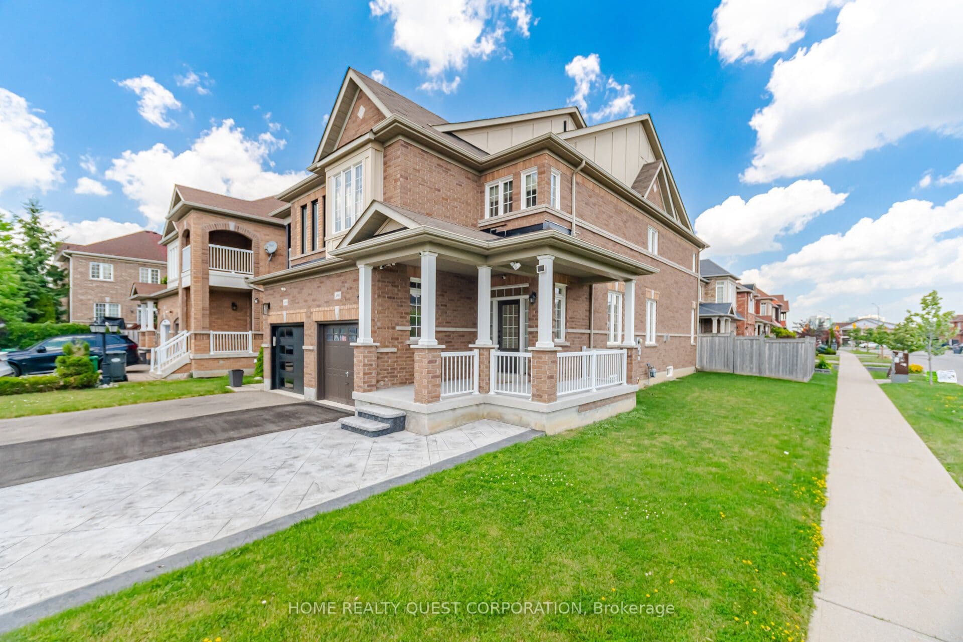4301 Trail Blazer Way, Mississauga, ON L5R 0A9