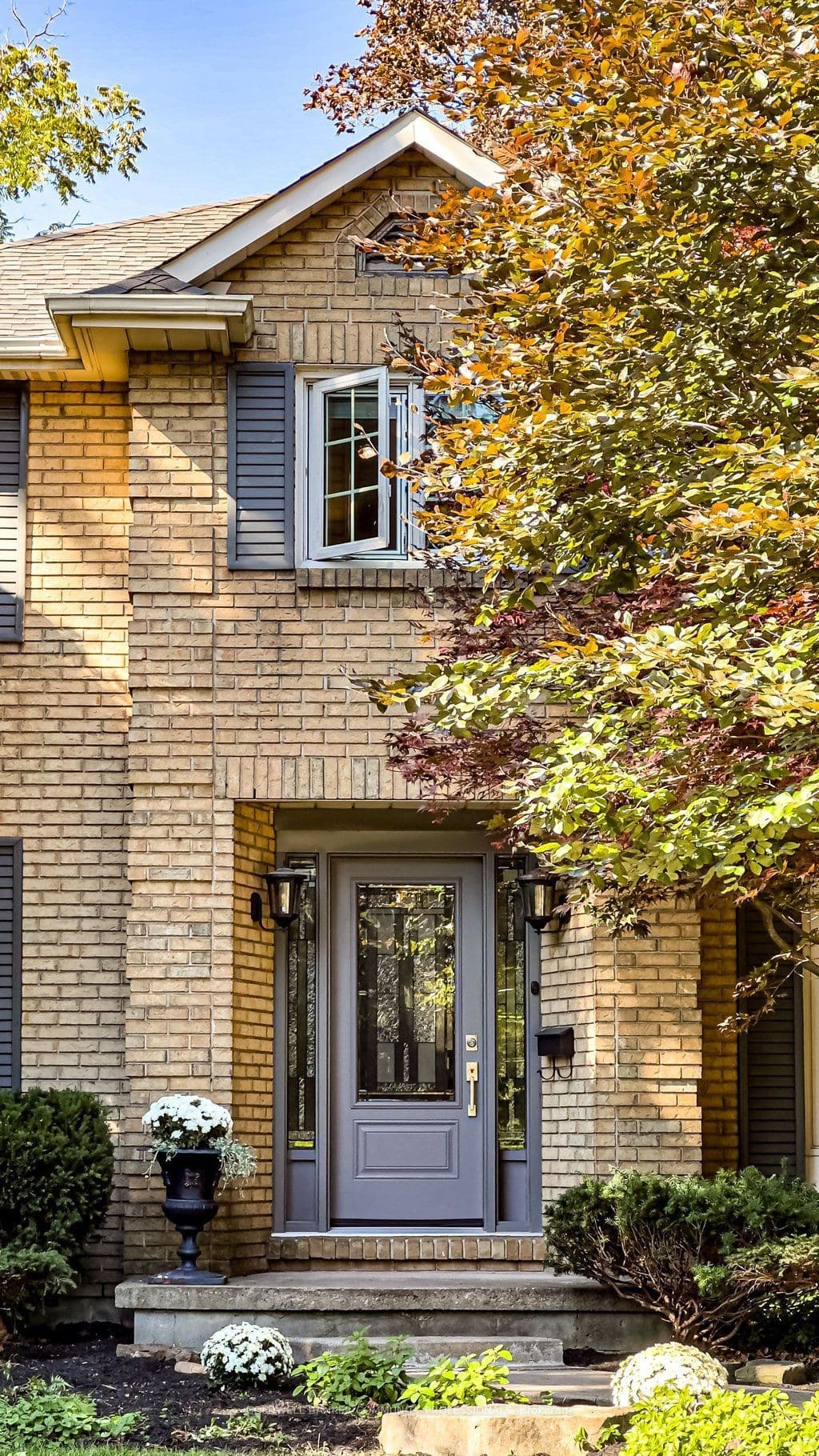 6 Cottonwood Court, Hamilton, ON L9G 3W1