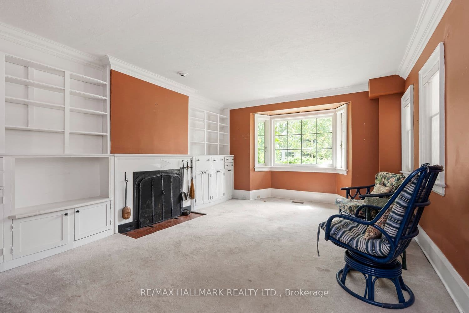 48 Chatsworth Drive, Toronto, ON M4R 1R5