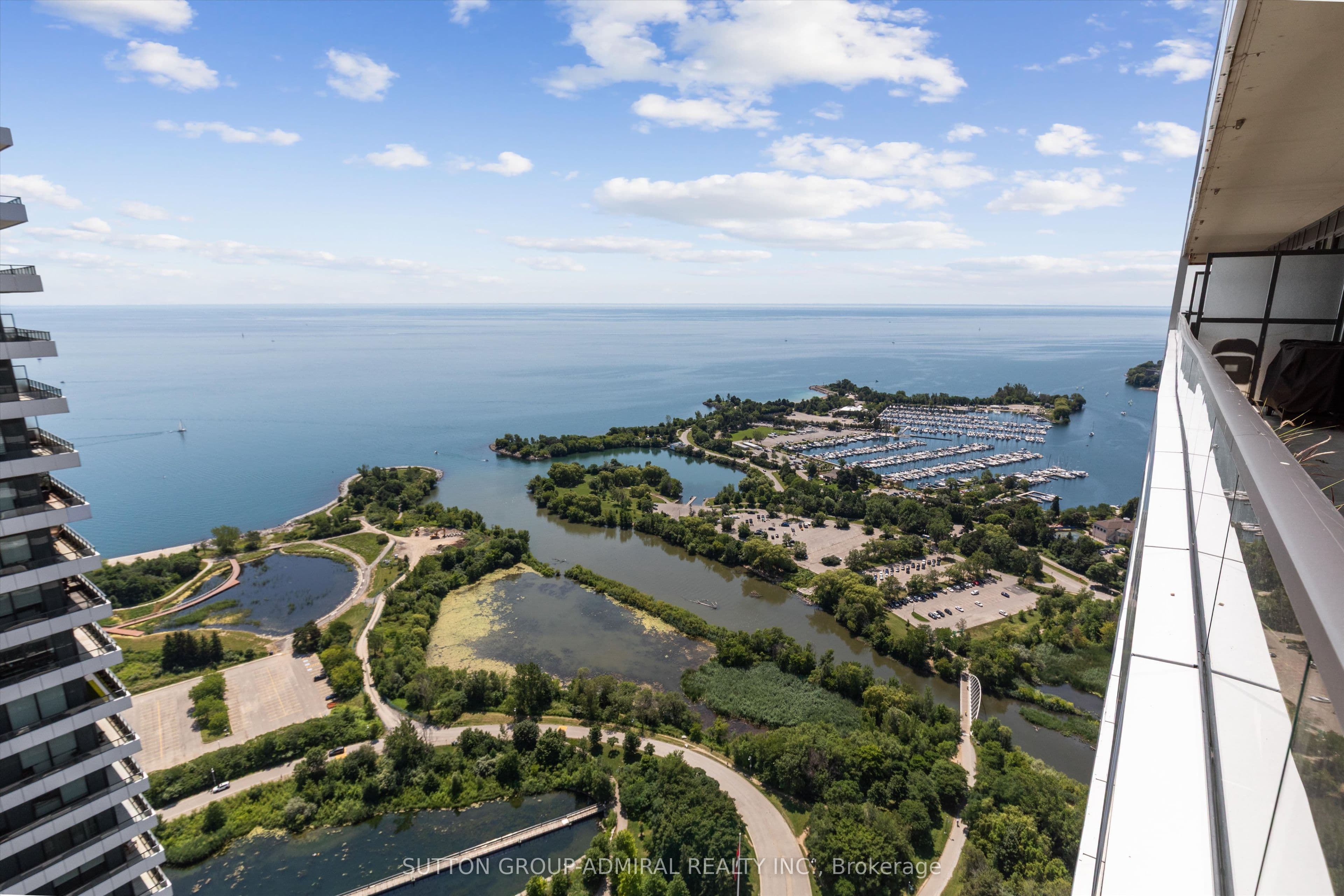 30 Shore Breeze Drive 4908, Toronto, ON M8V 0J1