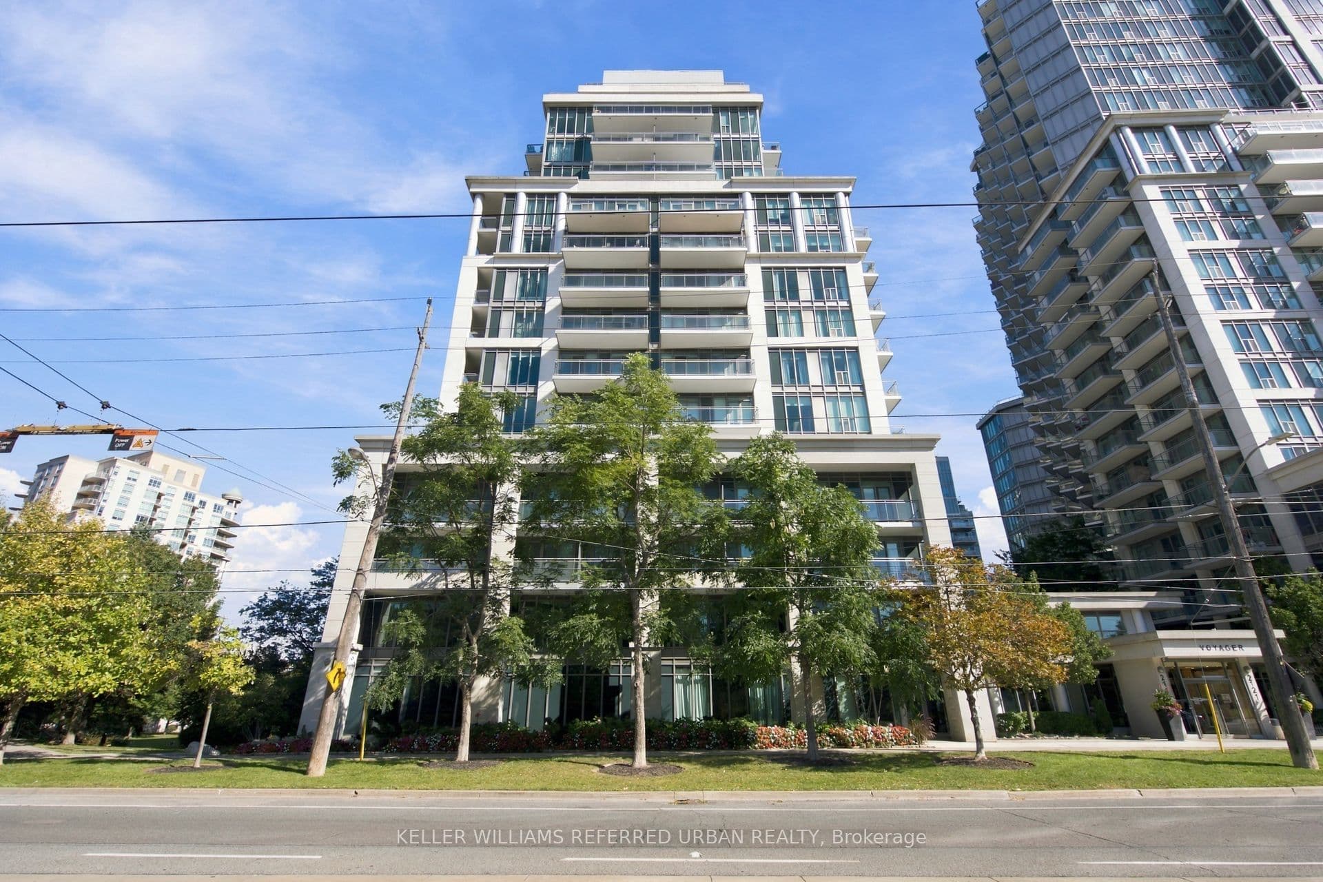 2219 Lake Shore Boulevard W 912, Toronto, ON M8V 4E8