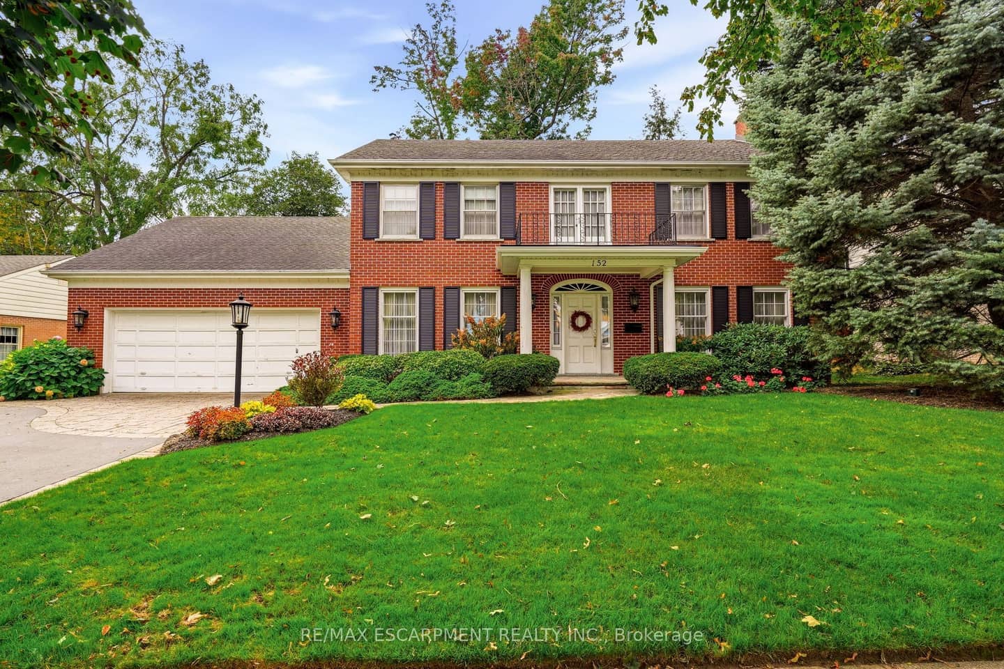 152 BRECKONDALE Court, Burlington, ON L7N 1X7