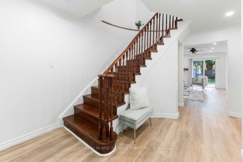 4053 Trapper Crescent, Mississauga, ON L5L 3A7