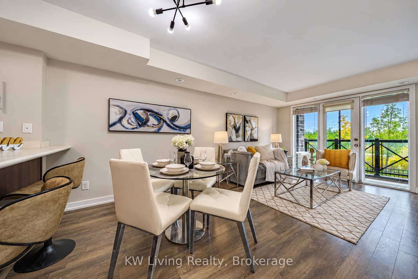 20 Dunsheath Way 318, Markham, ON L6B 1N3