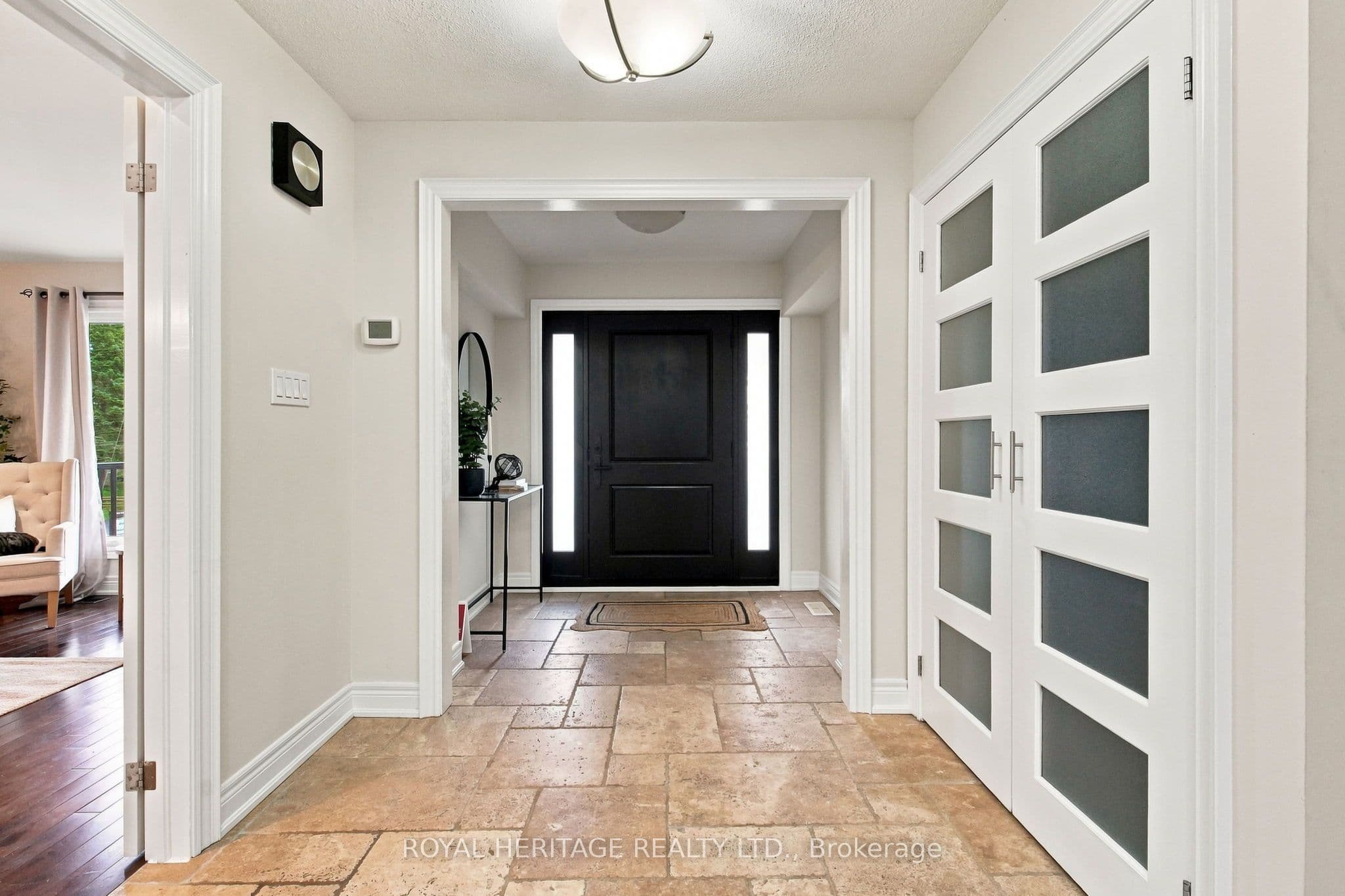816 Sheppard Avenue, Pickering, ON L1V 1G5