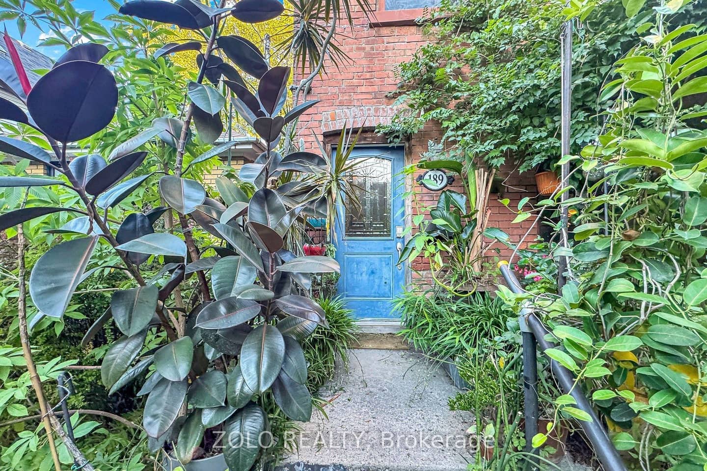 189 Leslie Street, Toronto, ON M4M 3C6