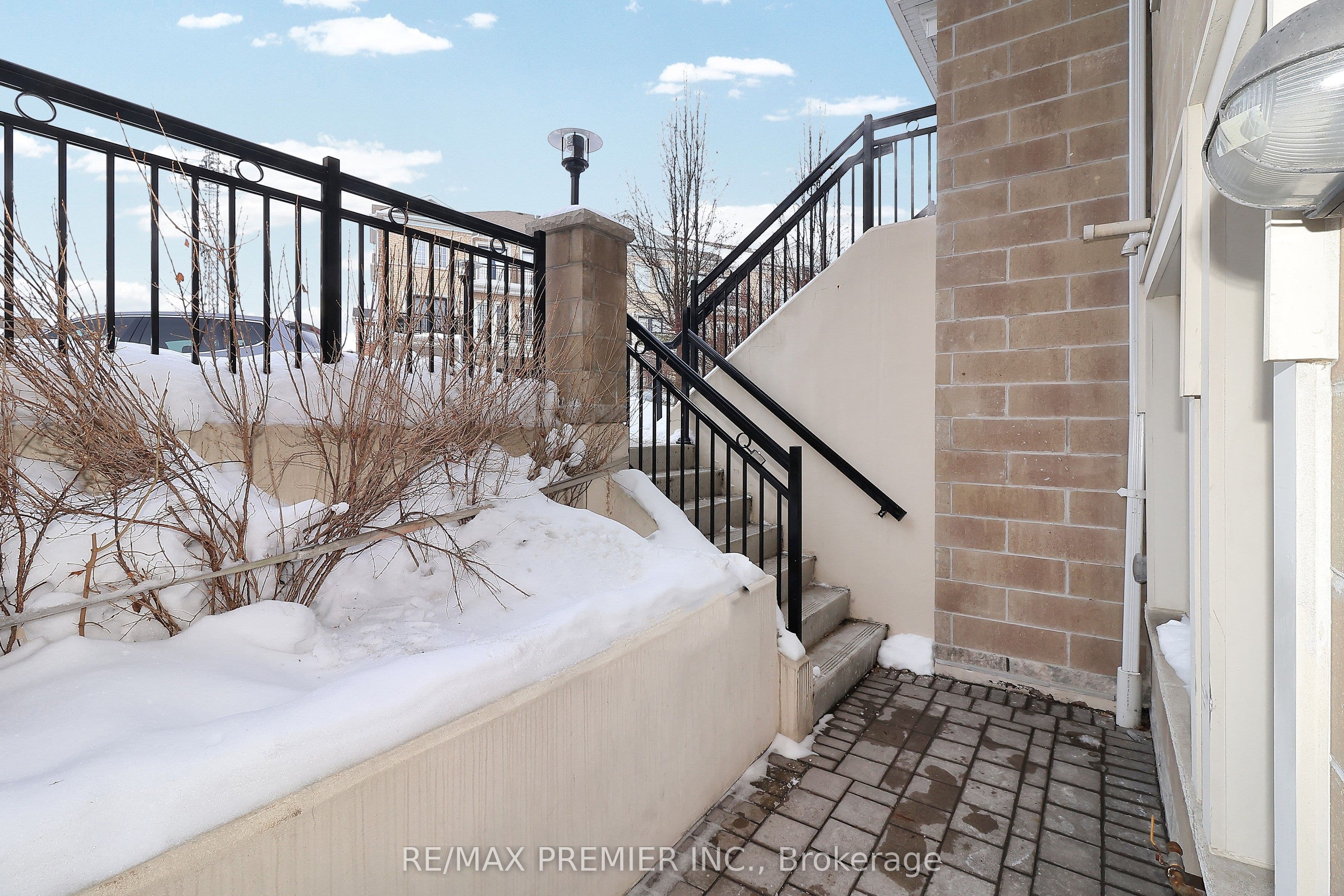 26 Bruce Street C14, Vaughan, ON L4L 0H4