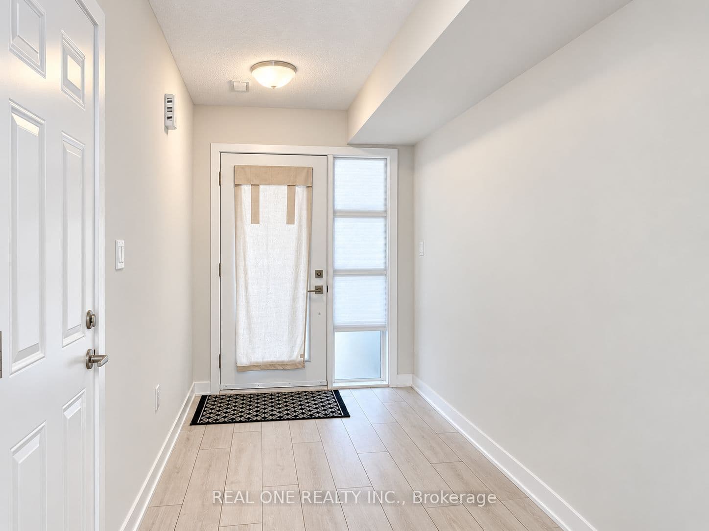 4890 Valera Road, Burlington, ON L7M 2A9