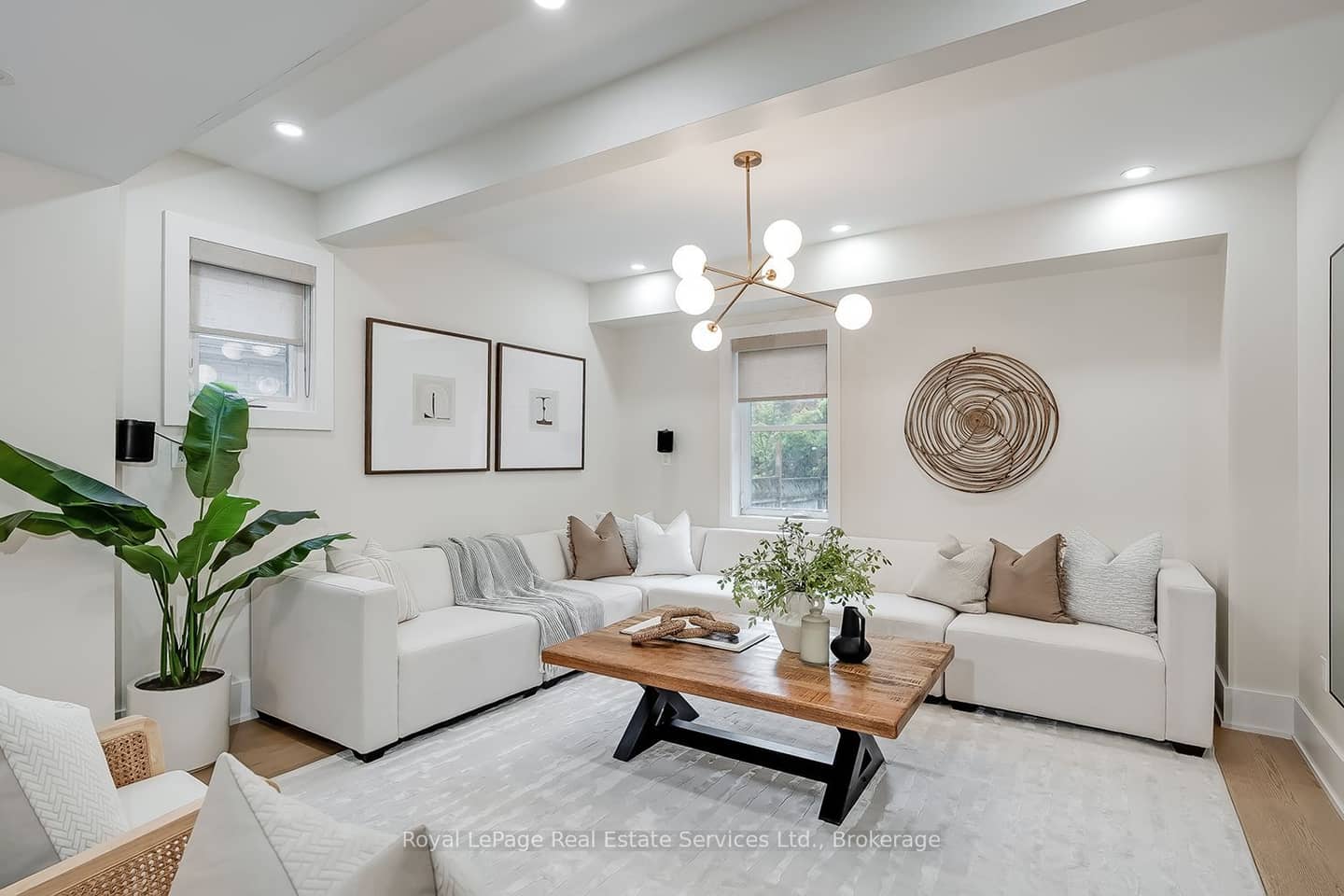 59 Fairwood Place E, Burlington, ON L7T 2B7
