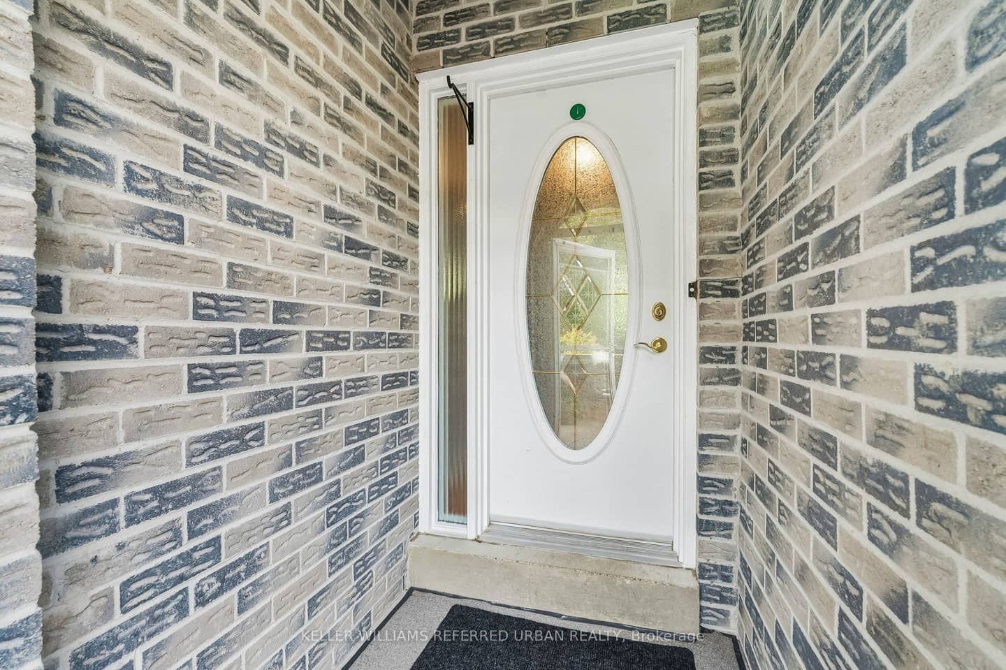 190 Hilltop Drive, East Gwillimbury, ON L9N 1B8