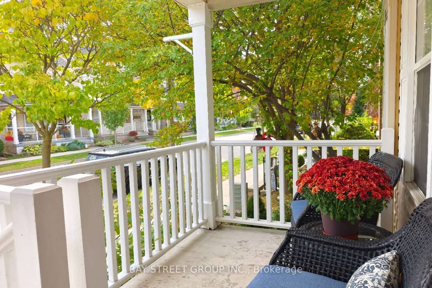 213 Littlewood Drive, Oakville, ON L6H 6T8