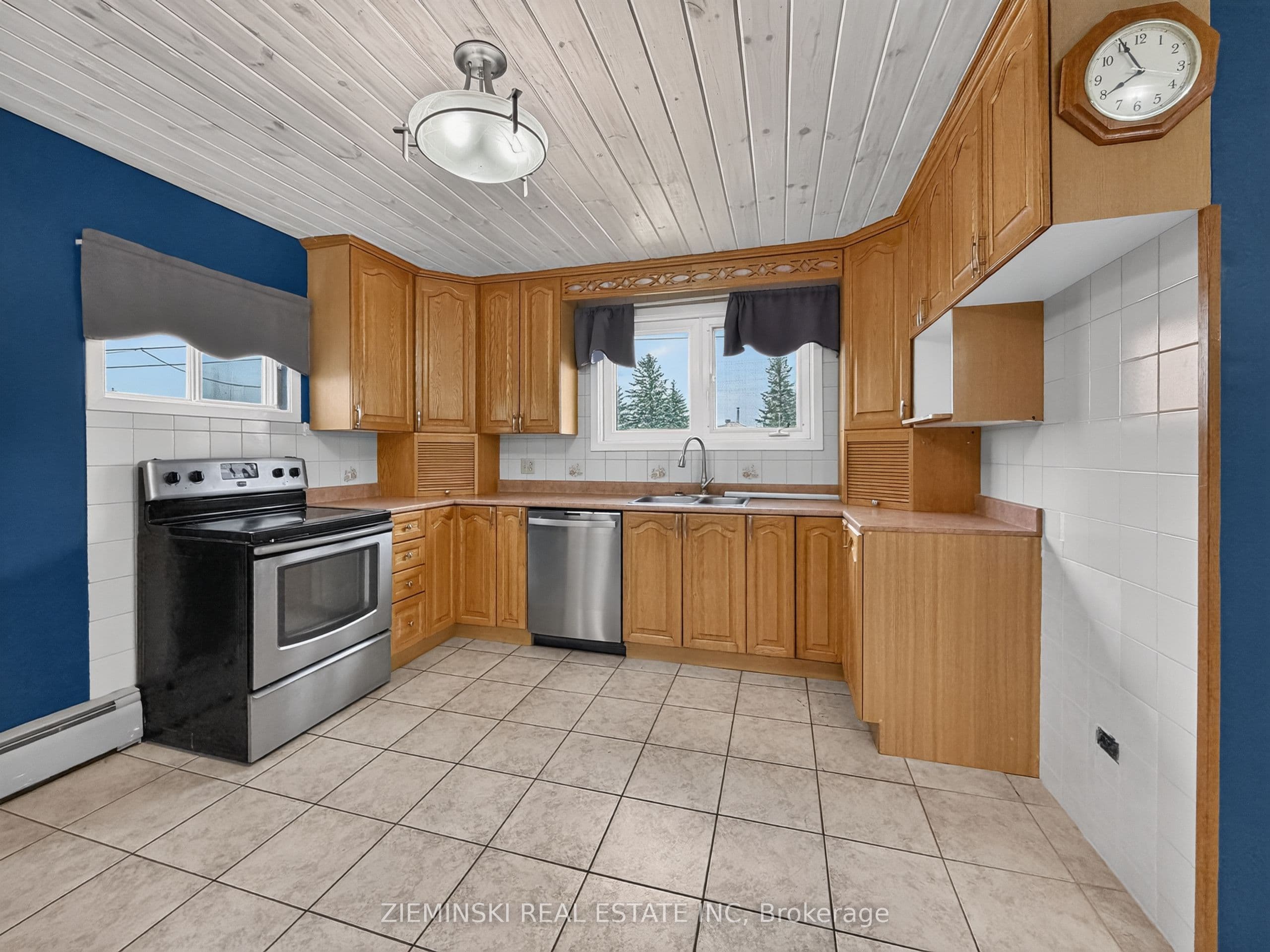 208 Marion Street, Iroquois Falls, ON P0K 1G0