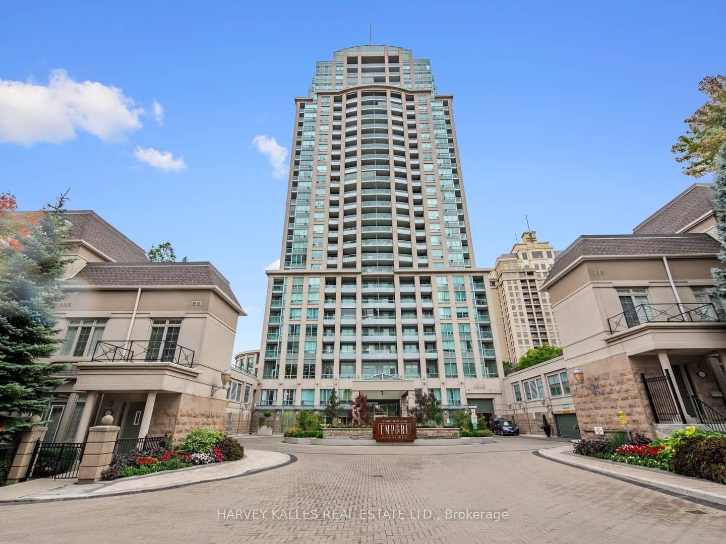 17 Barberry Place 1814, Toronto, ON M2K 3E2