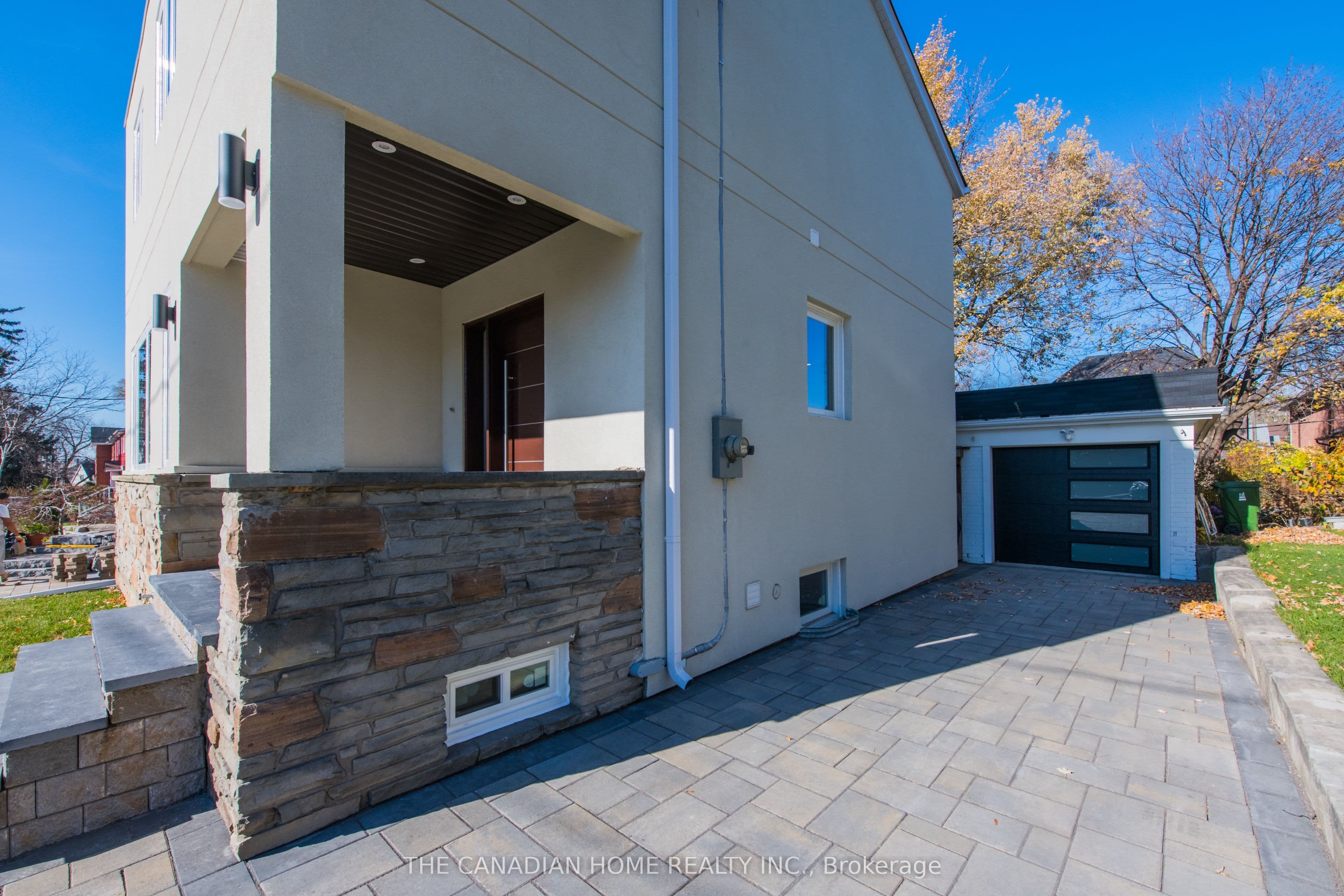 8 Clearview Heights BASEMENT, Toronto, ON M6M 1Z9
