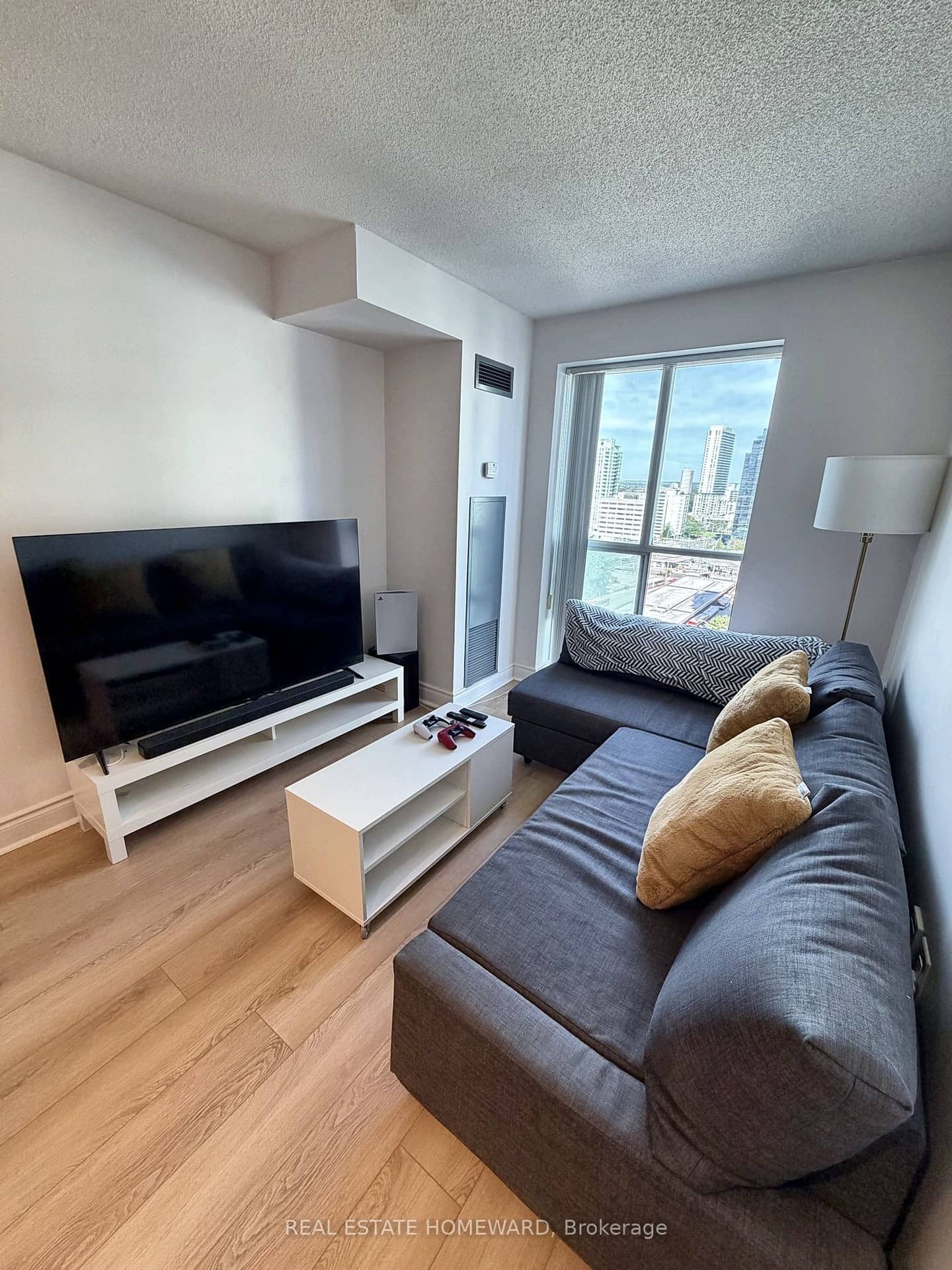26 Olive Avenue 1709, Toronto, ON M2N 7G7