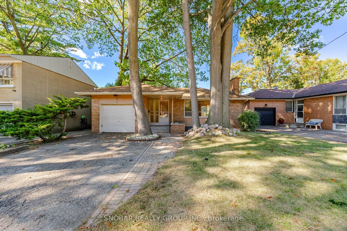 3018 O'hagan Drive, Mississauga, ON L5C 2C5