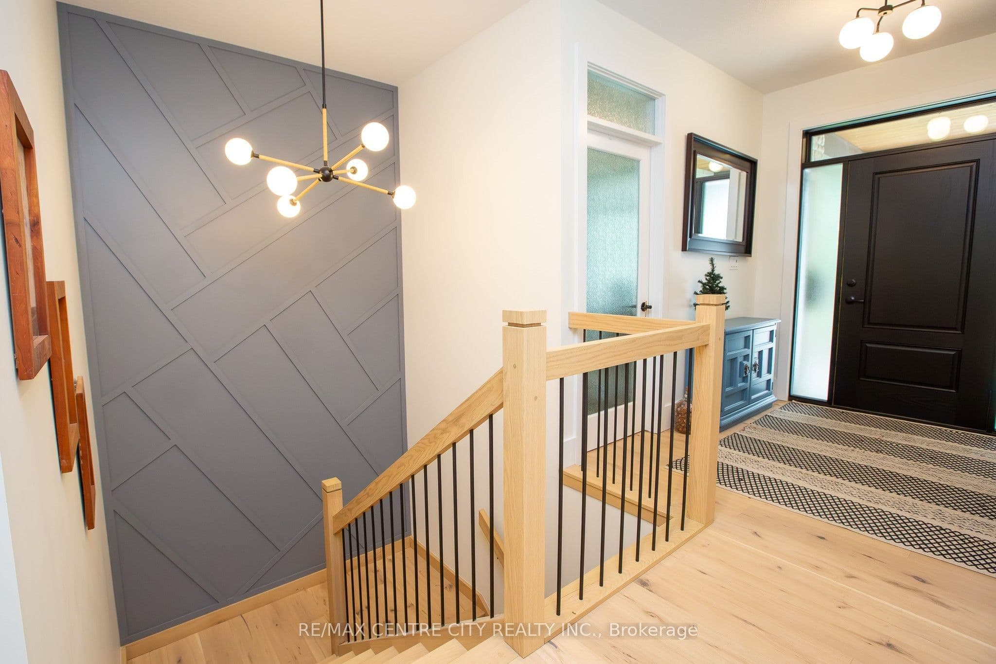 273 Foxborough Place, Thames Centre, ON N0M 2P0