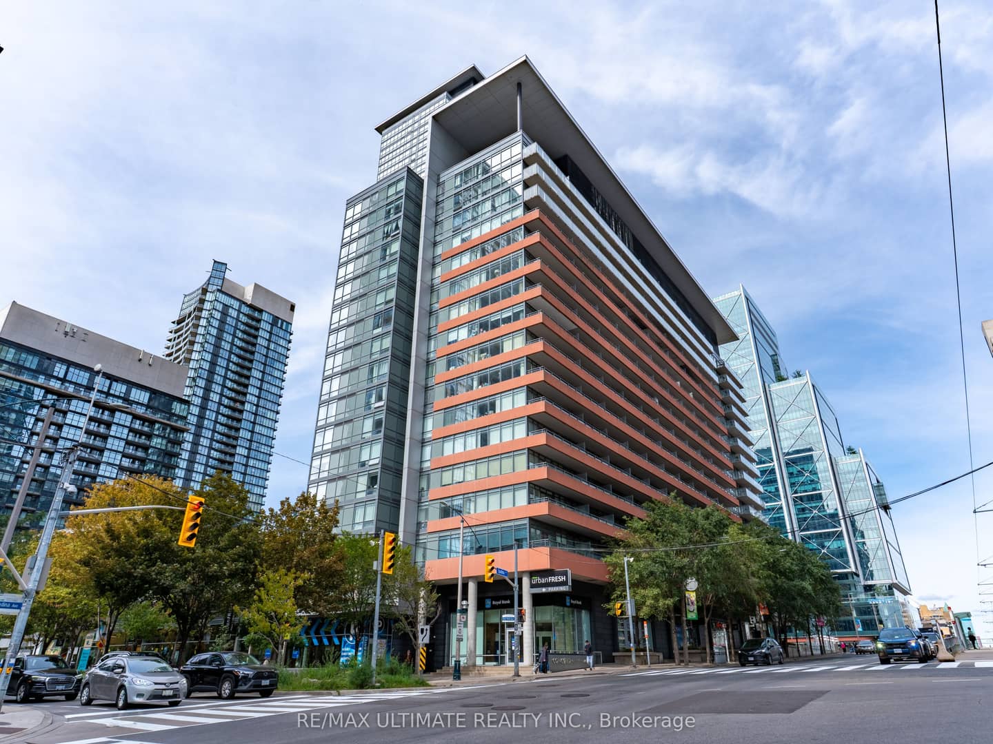 4K Spadina Avenue 1515, Toronto, ON M5V 3Y9