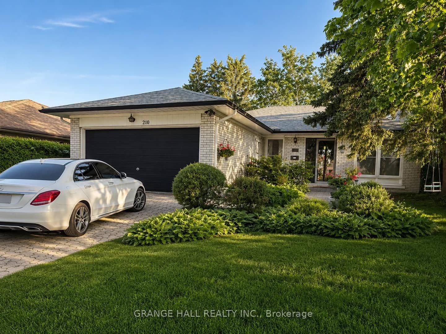 210 Lloyd Manor Road, Toronto, ON M9B 5K6