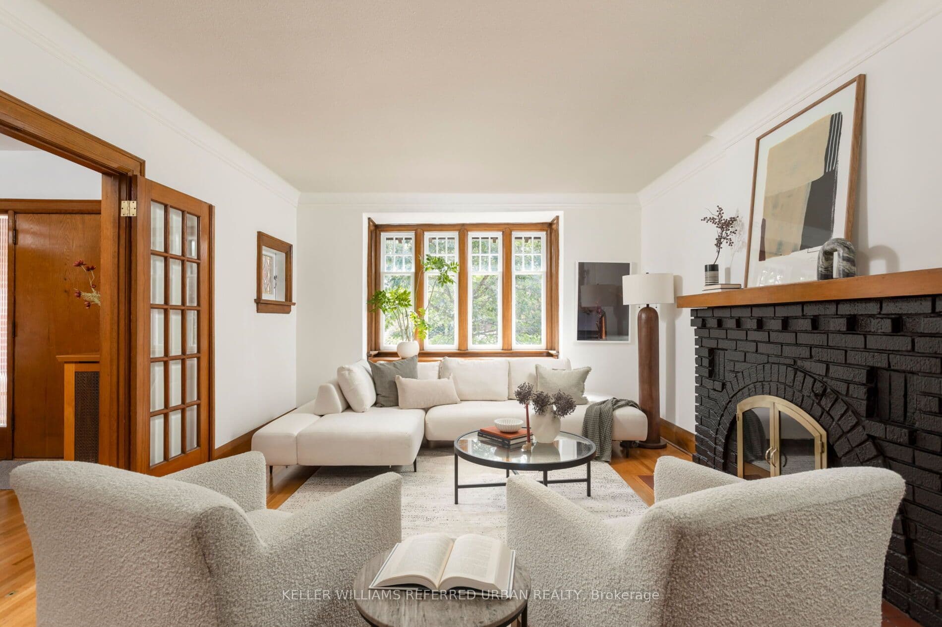 30 Baby Point Road, Toronto, ON M6S 2G1