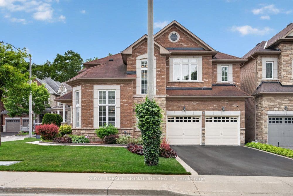 5 Broderick Place, Toronto, ON M1L 0E3
