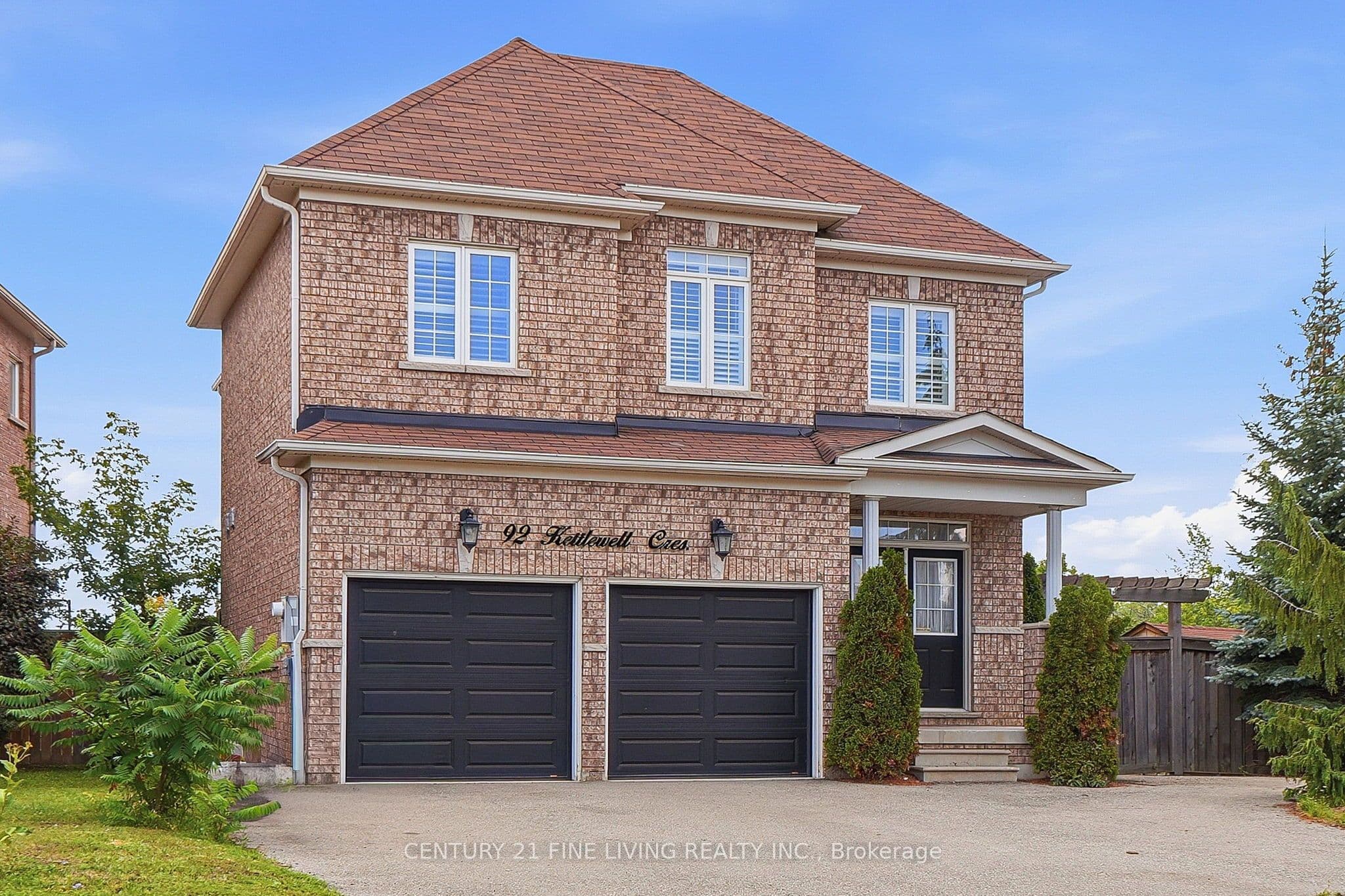 92 KETTLEWELL Crescent, Brampton, ON L6R 0T1