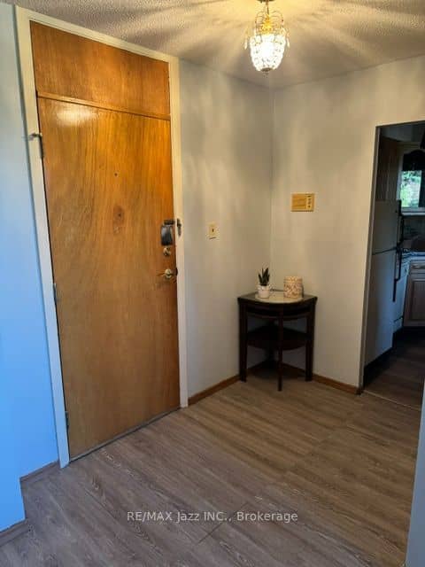 120 Elgin Street W 102, Oshawa, ON L1G 1S7