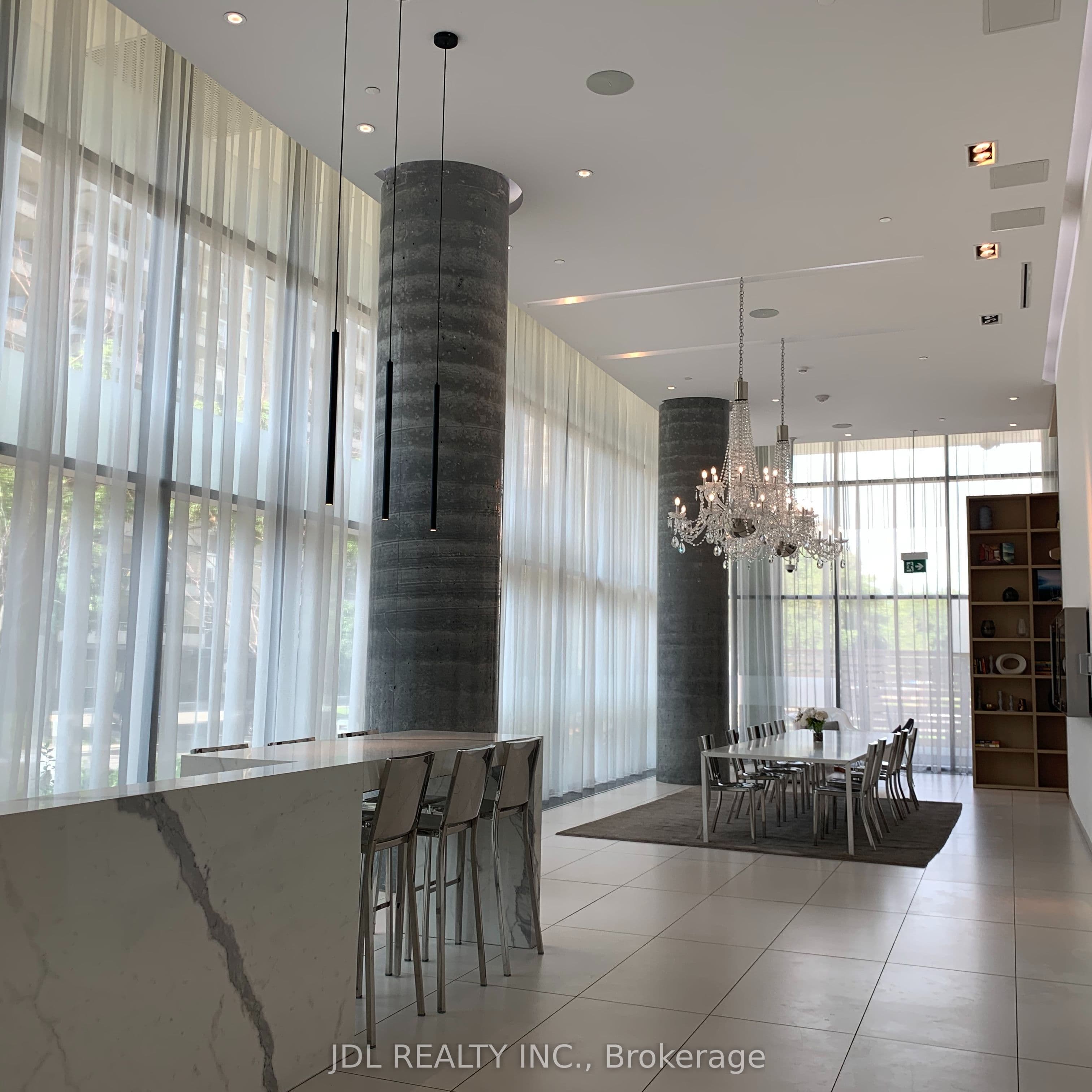 185 Roehampton Avenue Unit 1912, Toronto, ON M4P 0C6