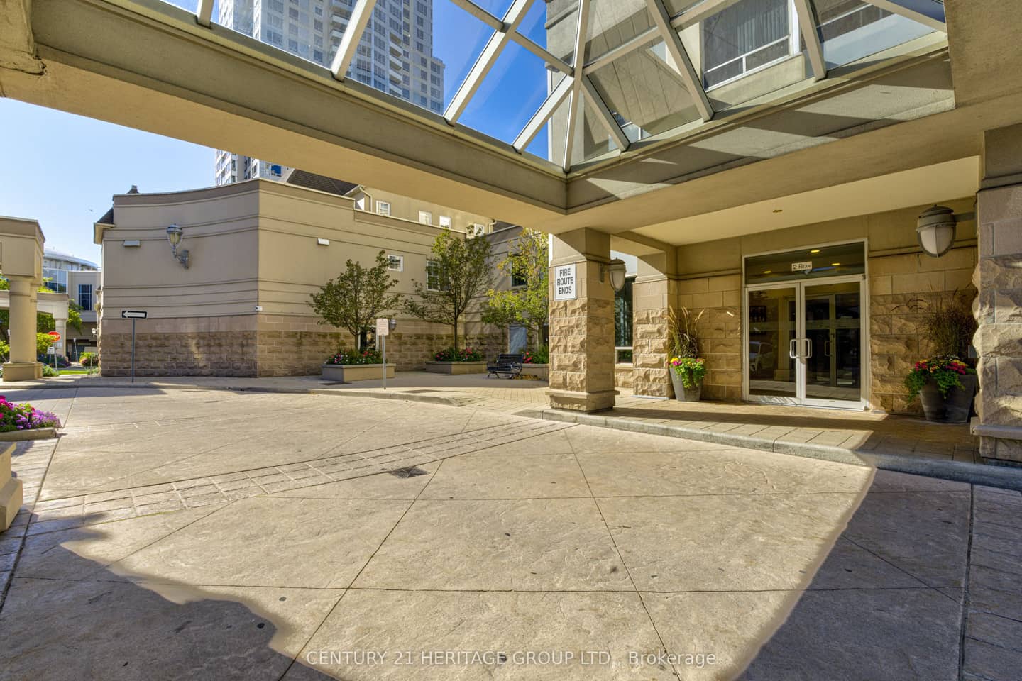 2 Rean Drive 610, Toronto, ON M2K 3B8