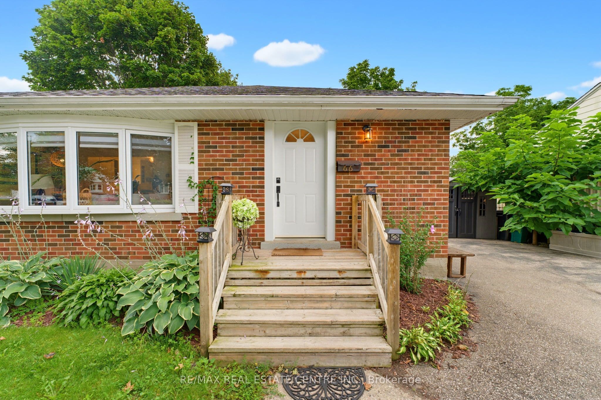 66 Scrimger Avenue, Cambridge, ON N1R 4W3